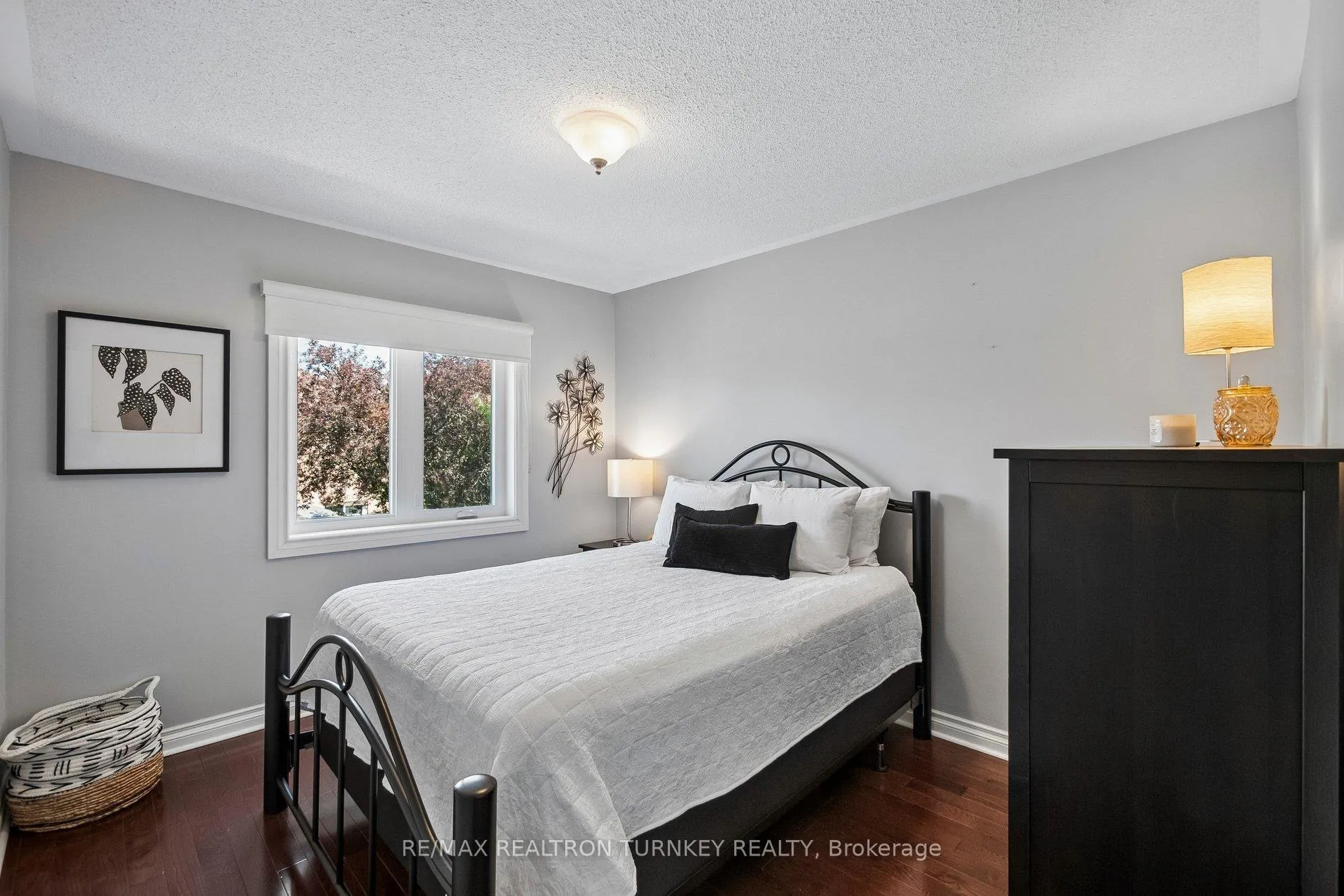 Photo 30 of 142 Denise Circle, Newmarket, Summerhill Estates — HOMEH