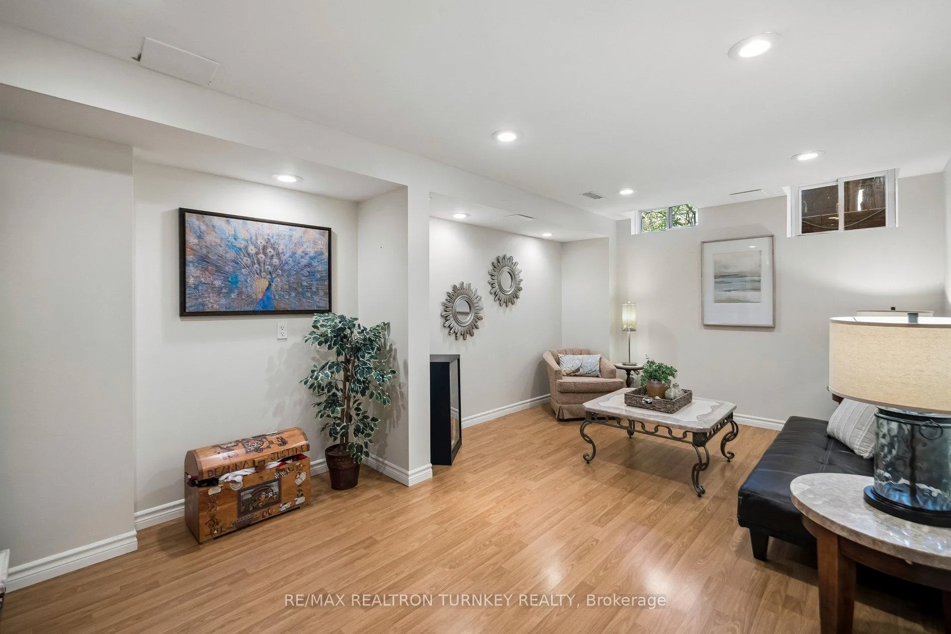 Photo 35 of 142 Denise Circle, Newmarket, Summerhill Estates — HOMEH