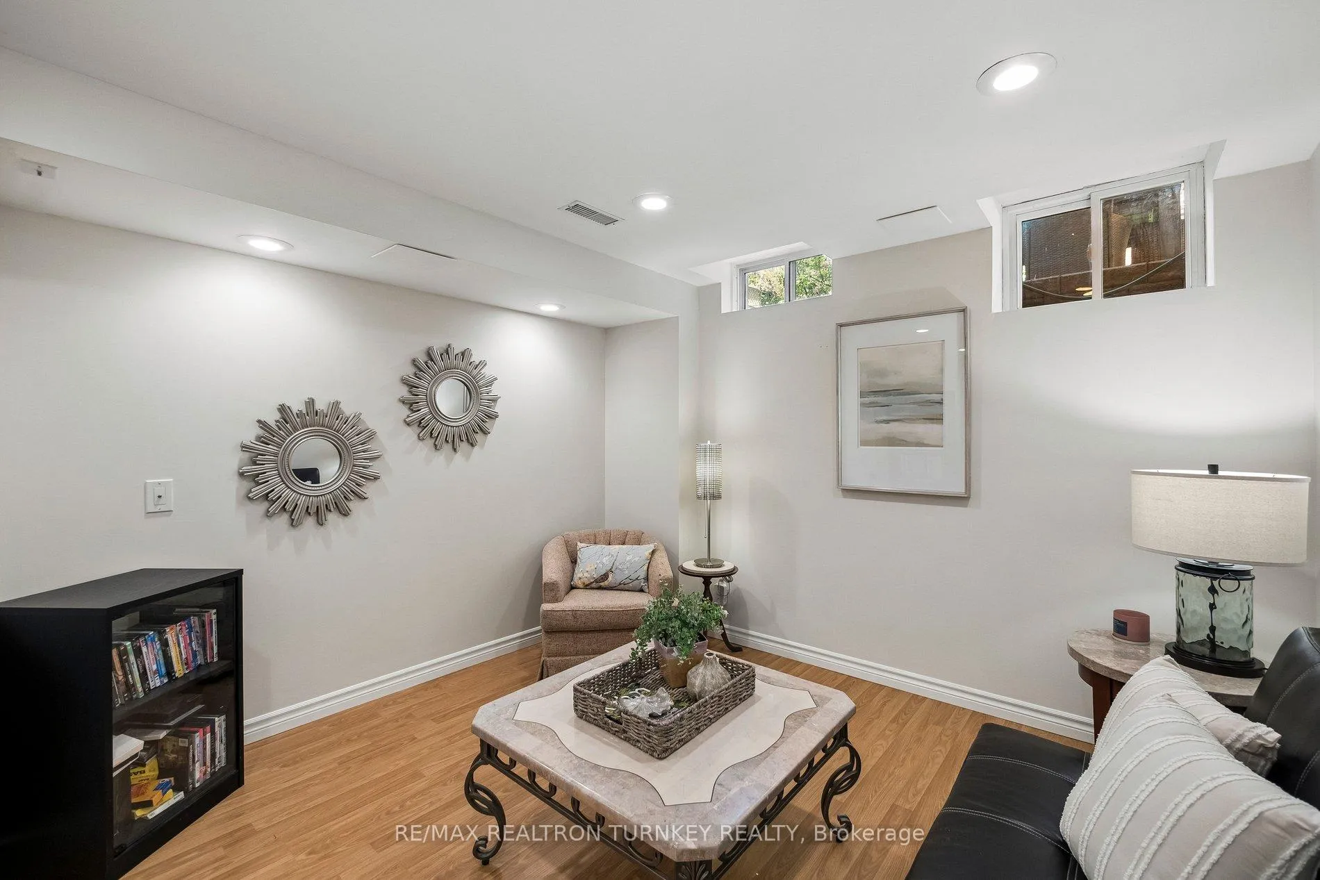 Photo 36 of 142 Denise Circle, Newmarket, Summerhill Estates — HOMEH
