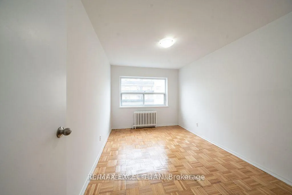 Photo 6 of Unit 53, 2049 Prospect Street, Burlington, Brant — HOMEH