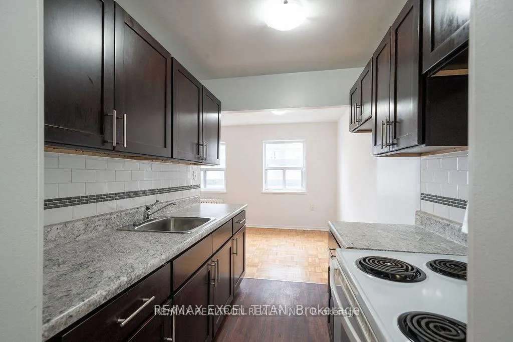 Photo 8 of Unit 53, 2049 Prospect Street, Burlington, Brant — HOMEH