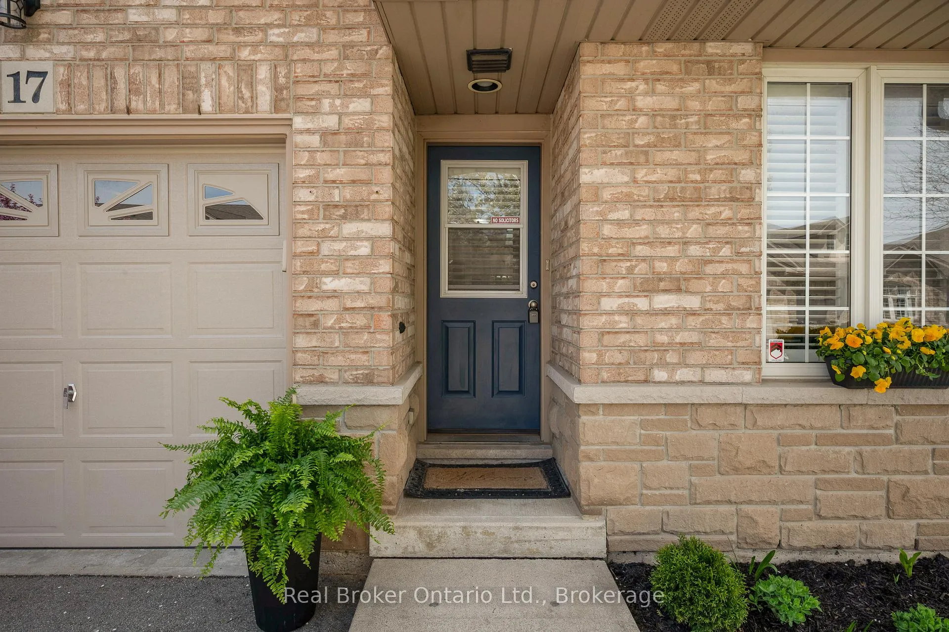Photo 2 of Unit 17, 751 Rymal Road W, Hamilton, Carpenter — HOMEH