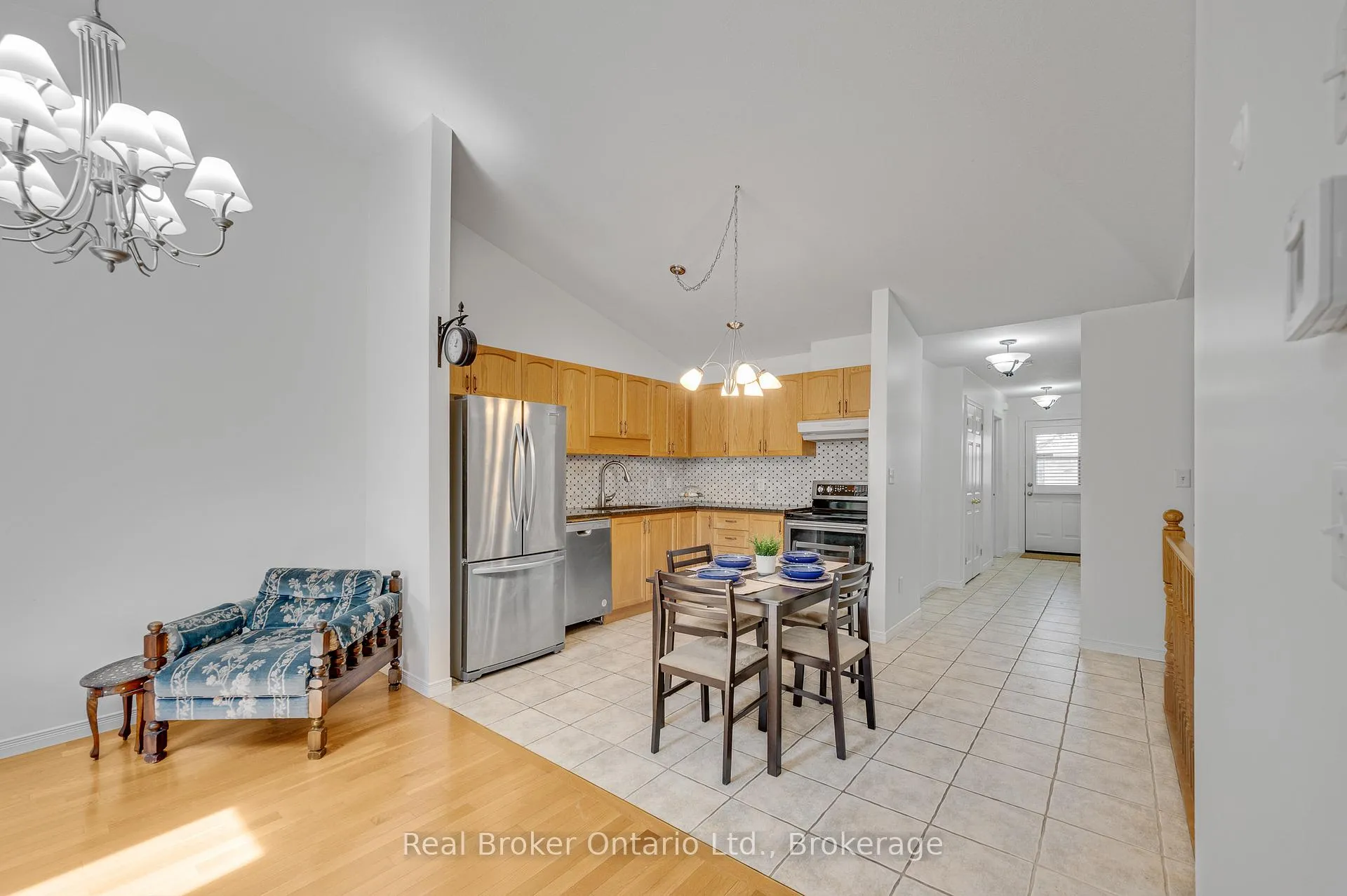 Photo 7 of Unit 17, 751 Rymal Road W, Hamilton, Carpenter — HOMEH