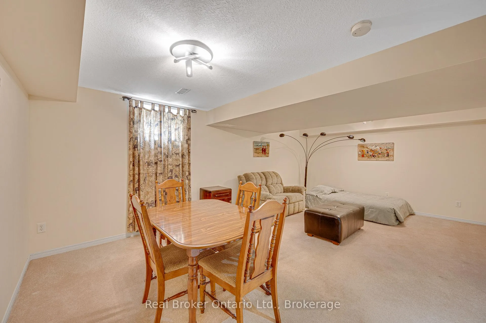Photo 13 of Unit 17, 751 Rymal Road W, Hamilton, Carpenter — HOMEH
