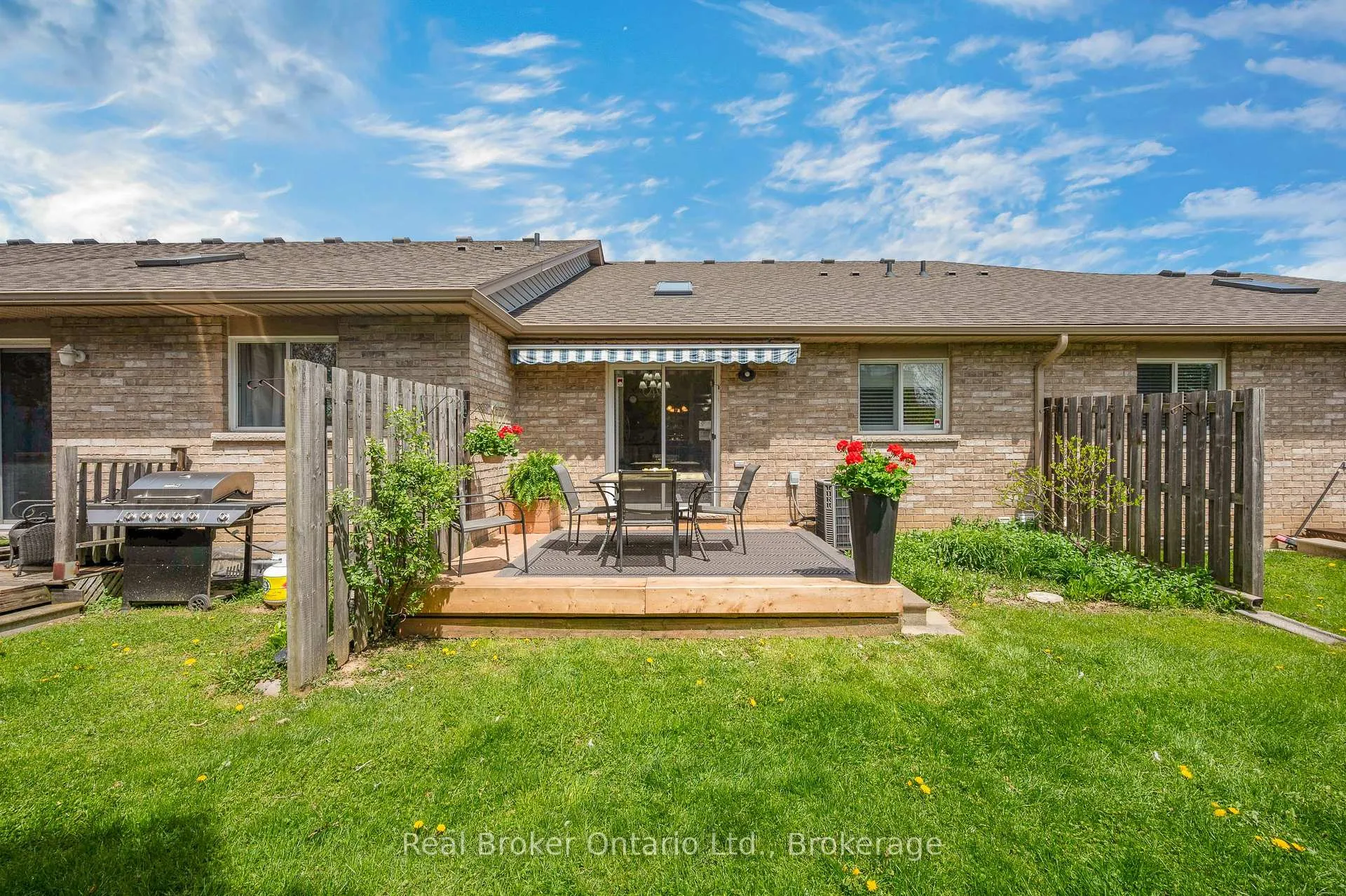 Photo 24 of Unit 17, 751 Rymal Road W, Hamilton, Carpenter — HOMEH