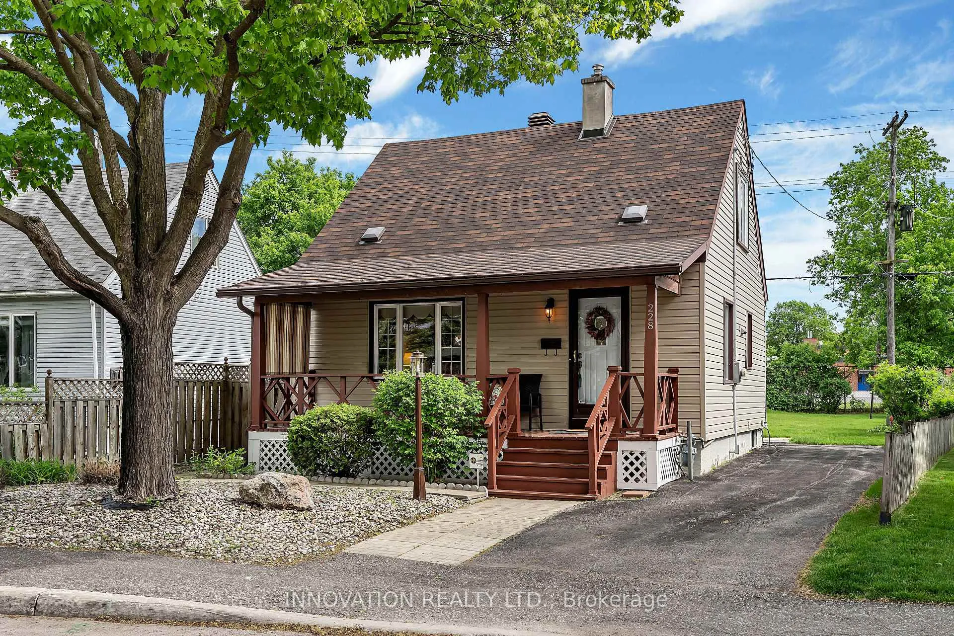 Front of 228 Crerar Avenue