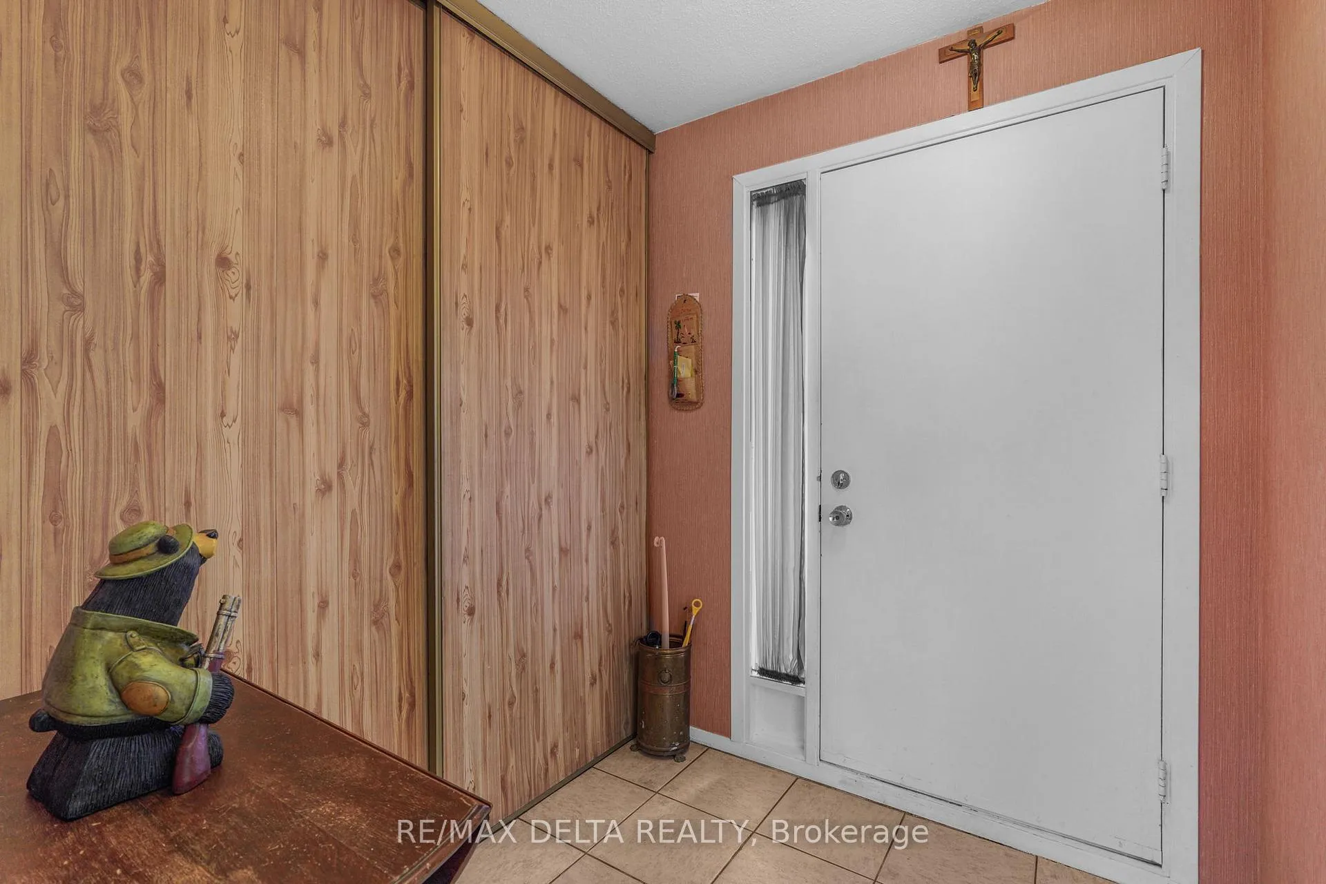 Photo 3 of Unit 68, 890 Cahill Drive, Ottawa, Hunt Club — HOMEH