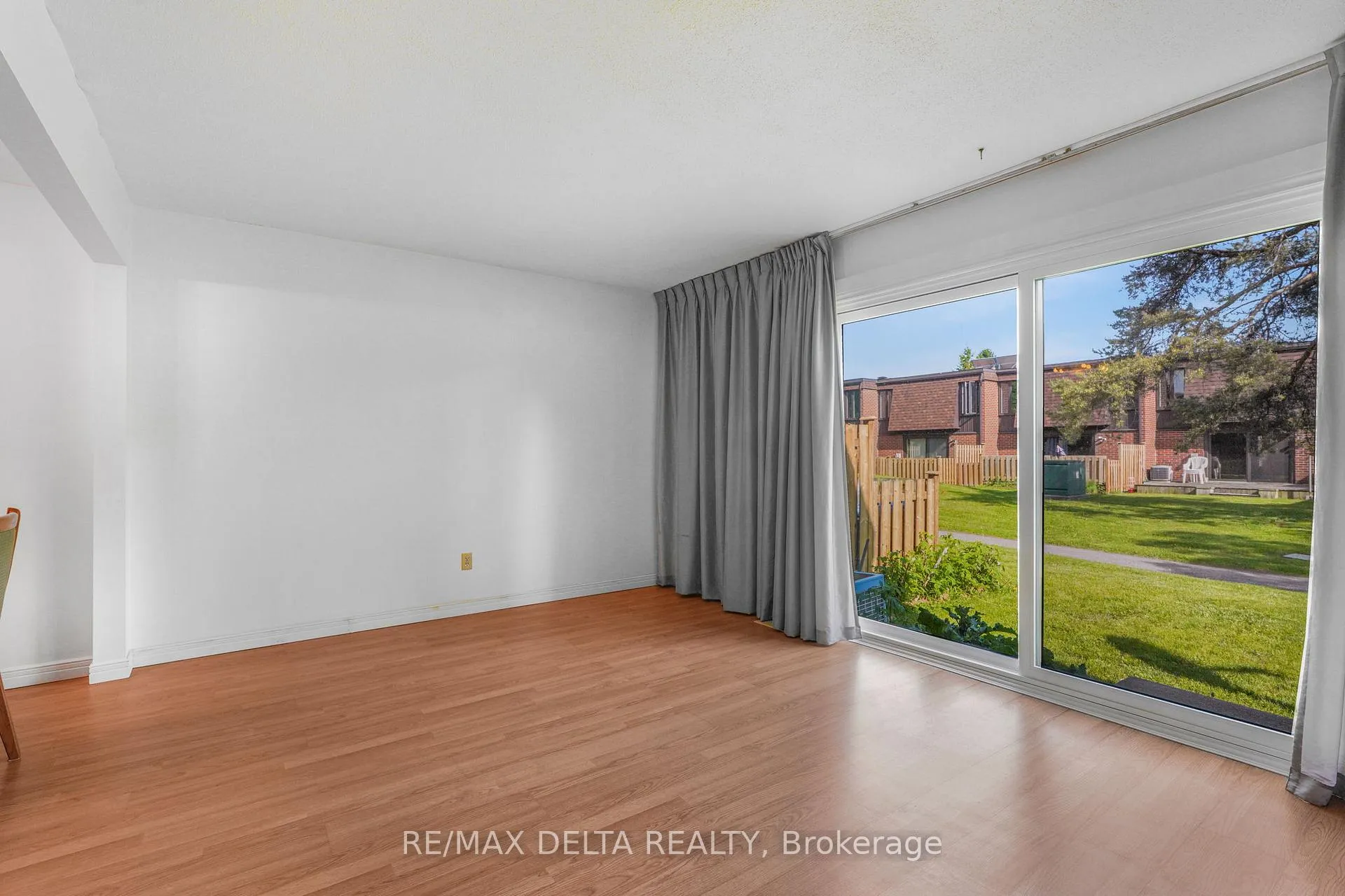 Photo 6 of Unit 68, 890 Cahill Drive, Ottawa, Hunt Club — HOMEH