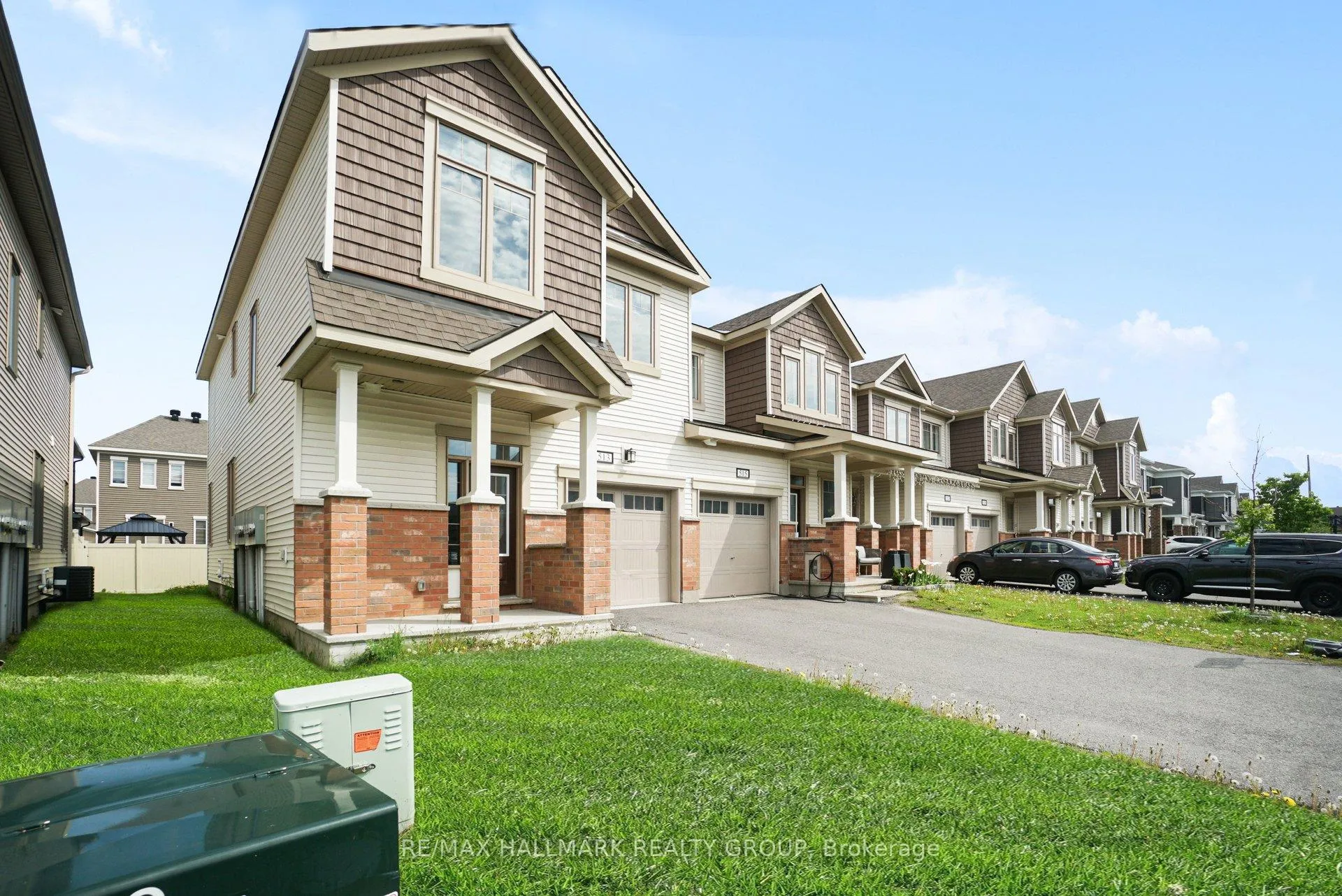 Photo 2 of 513 Catleaf Row, Ottawa, Avalon West — HOMEH
