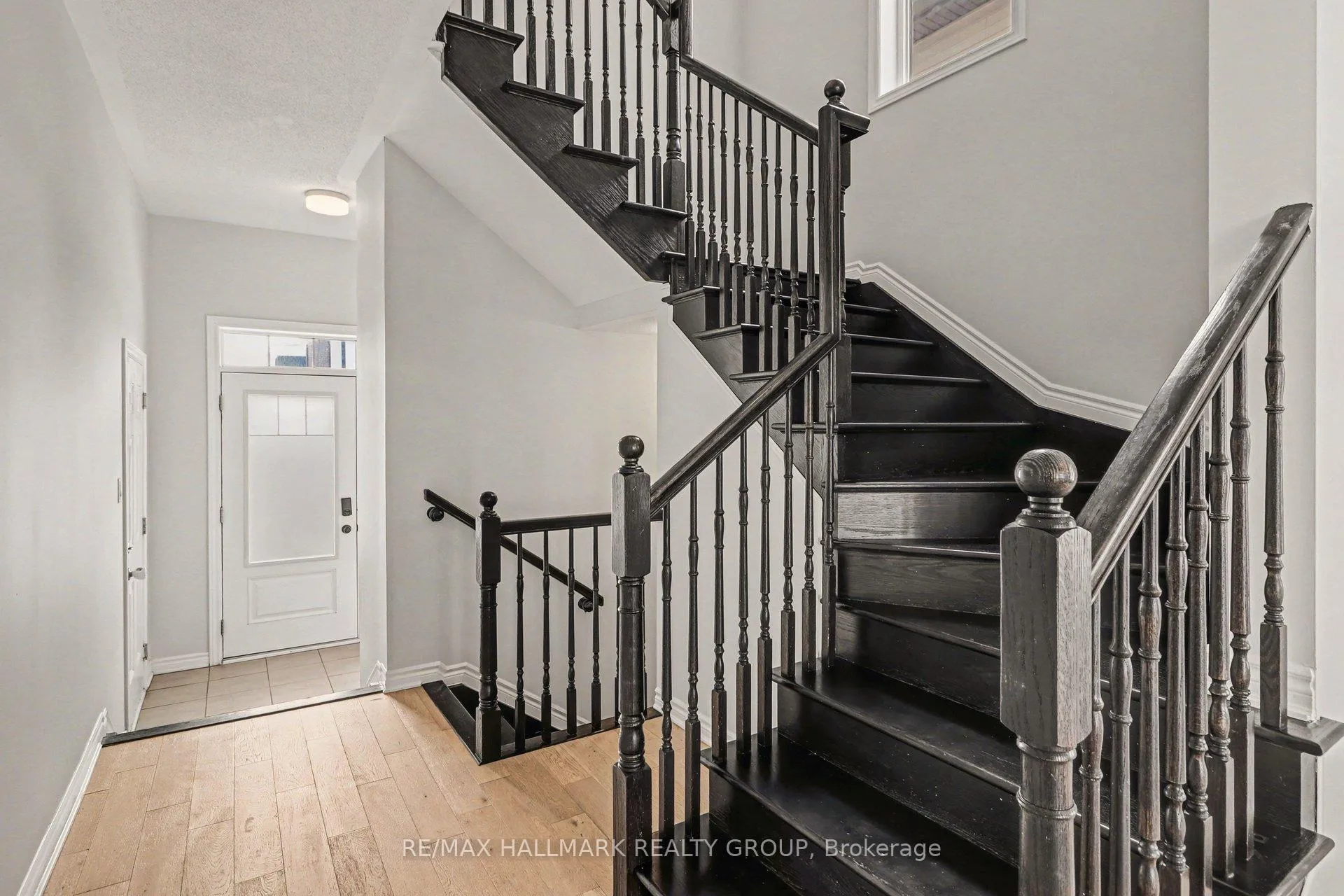 Photo 4 of 513 Catleaf Row, Ottawa, Avalon West — HOMEH
