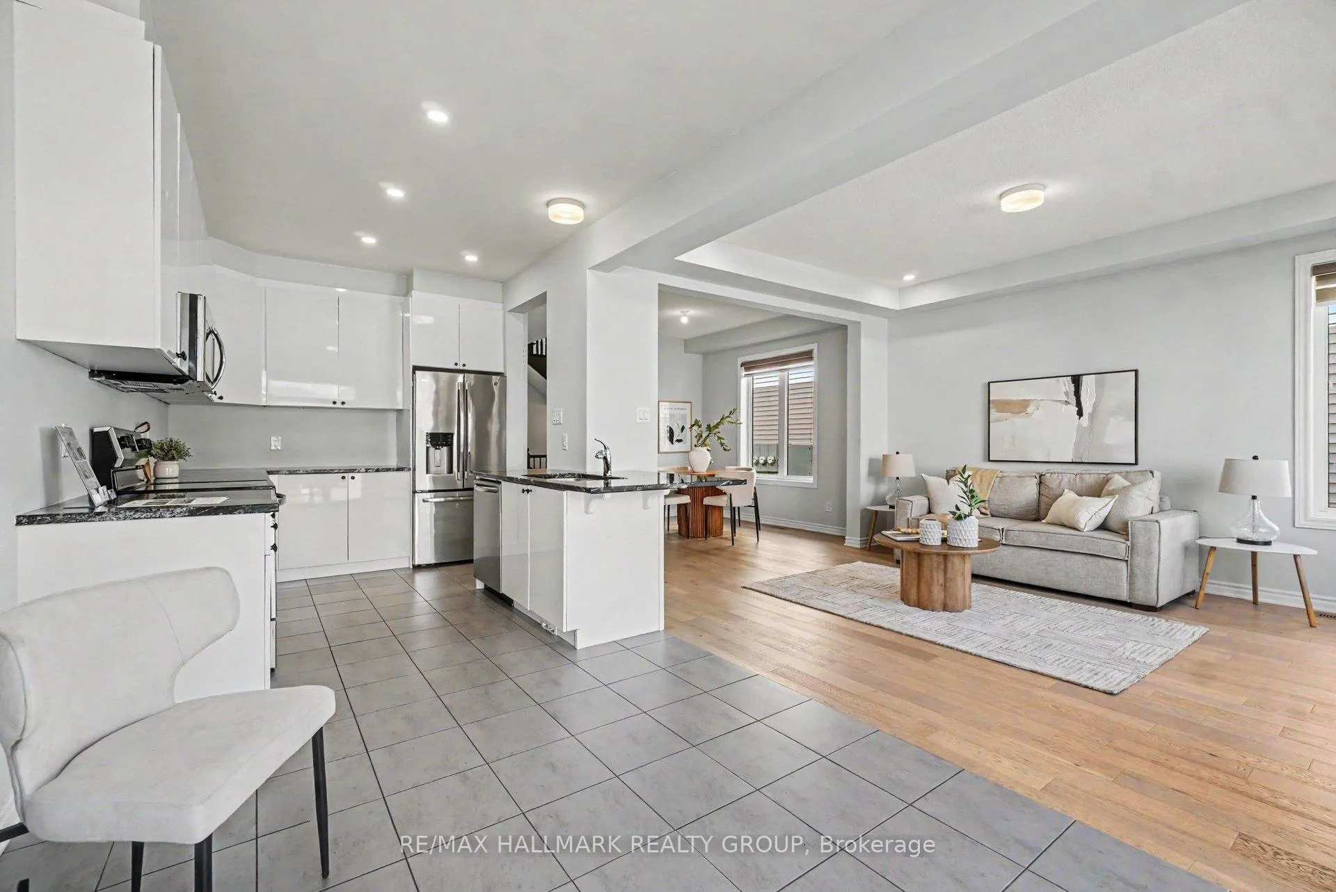 Photo 12 of 513 Catleaf Row, Ottawa, Avalon West — HOMEH