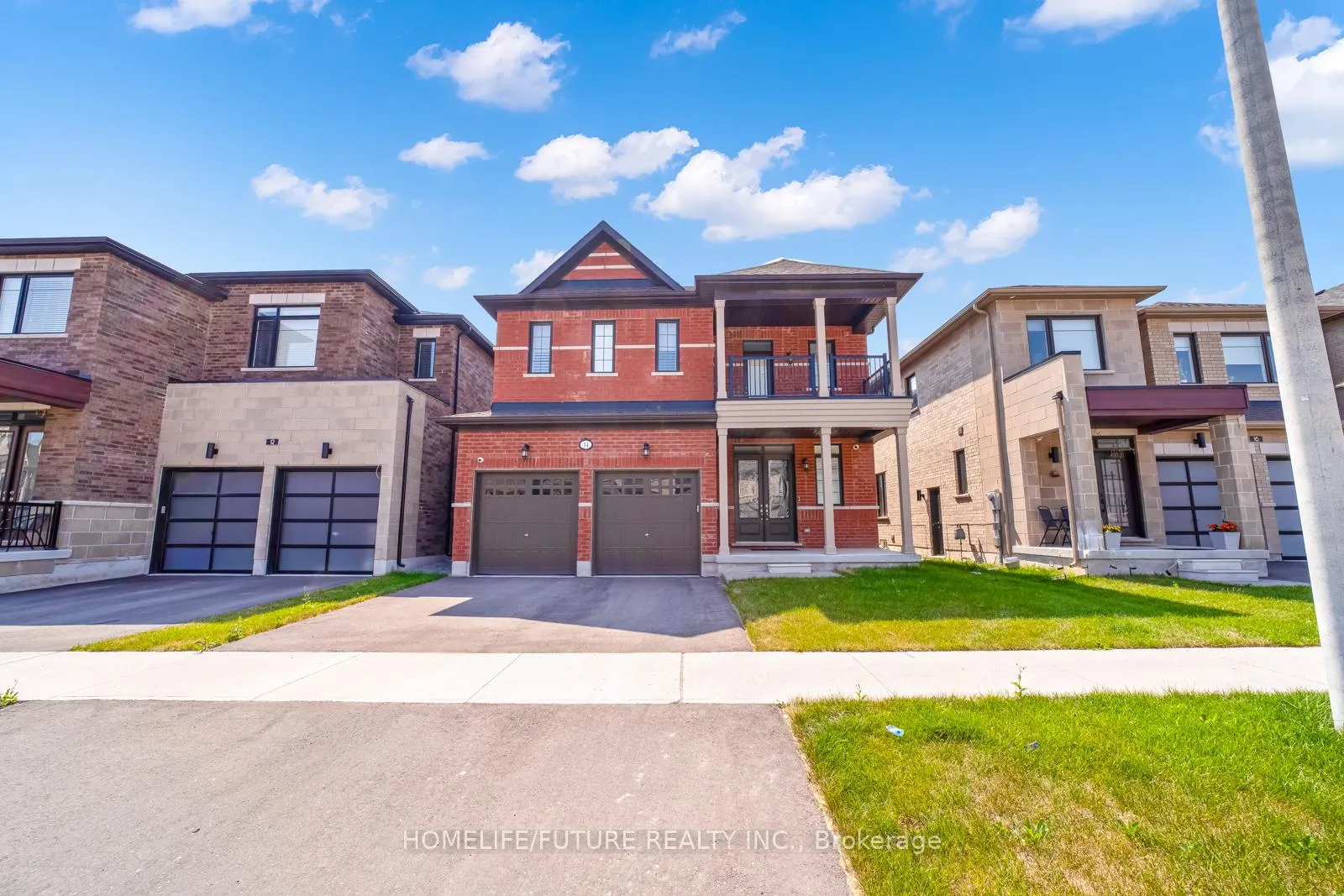 Photo 1 of 14 Nigh Drive, Markham, Middlefield — HOMEH