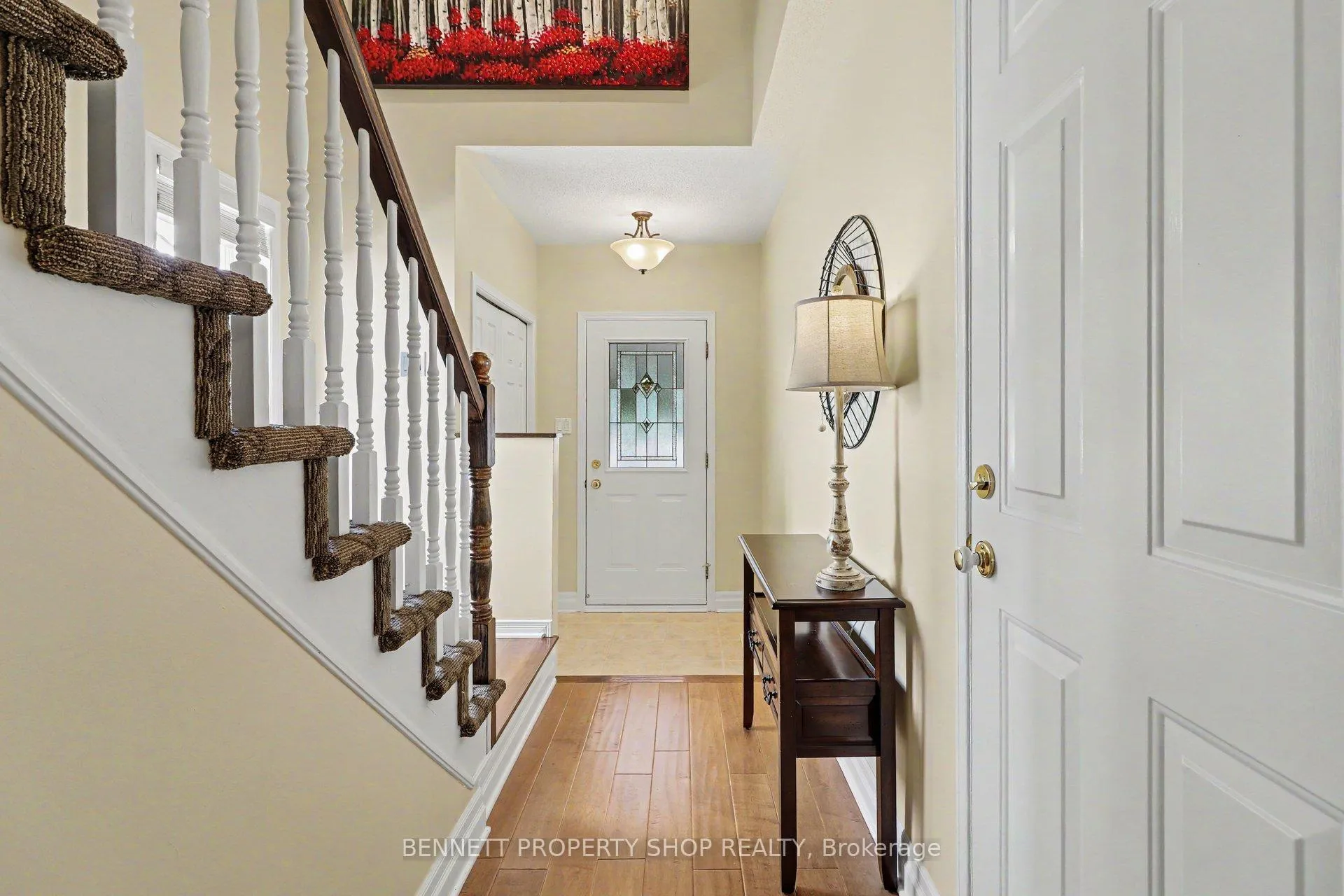 Photo 3 of 909 Goose River Avenue, Ottawa, Riverside South/Gloucester Glen — HOMEH