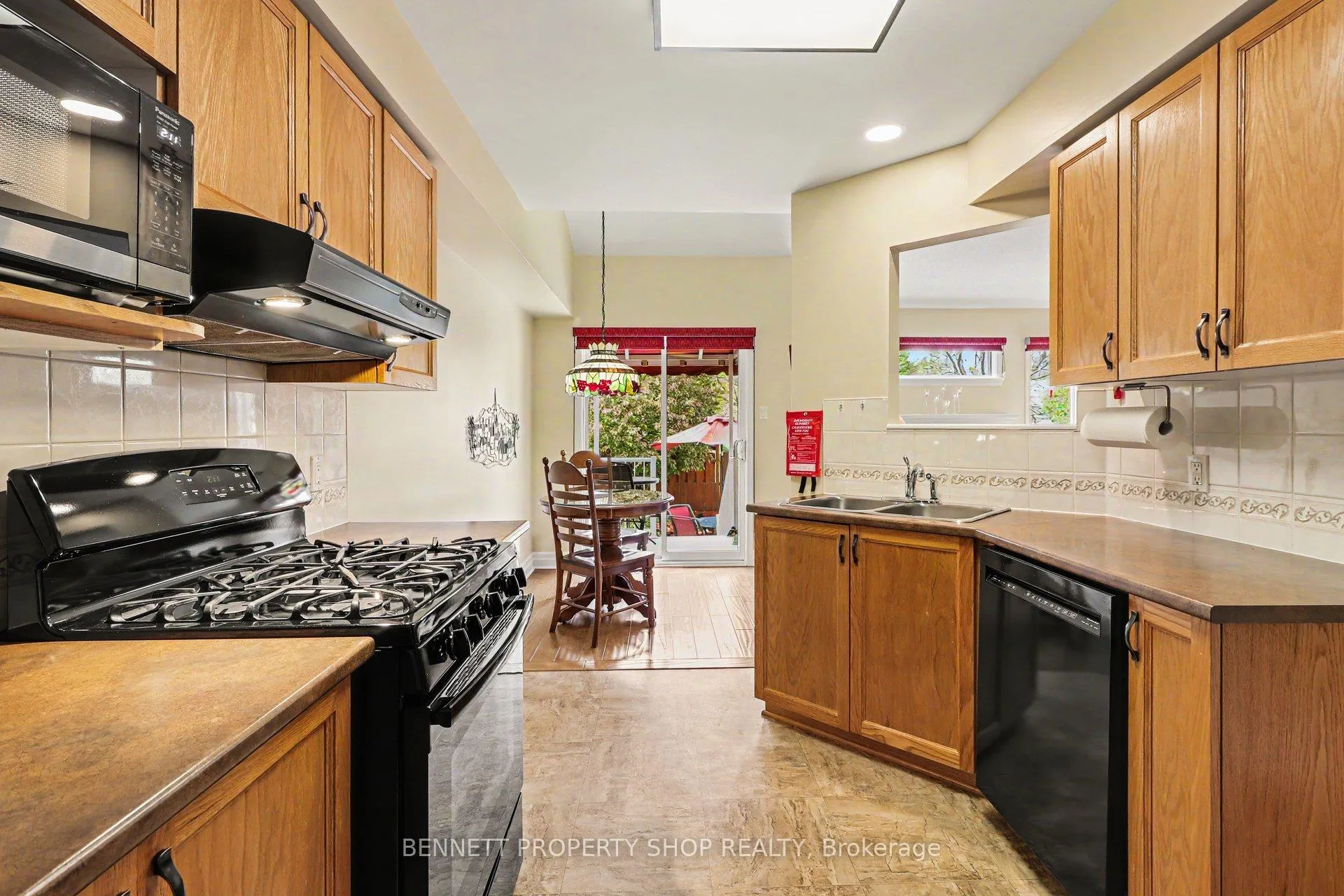 Photo 11 of 909 Goose River Avenue, Ottawa, Riverside South/Gloucester Glen — HOMEH