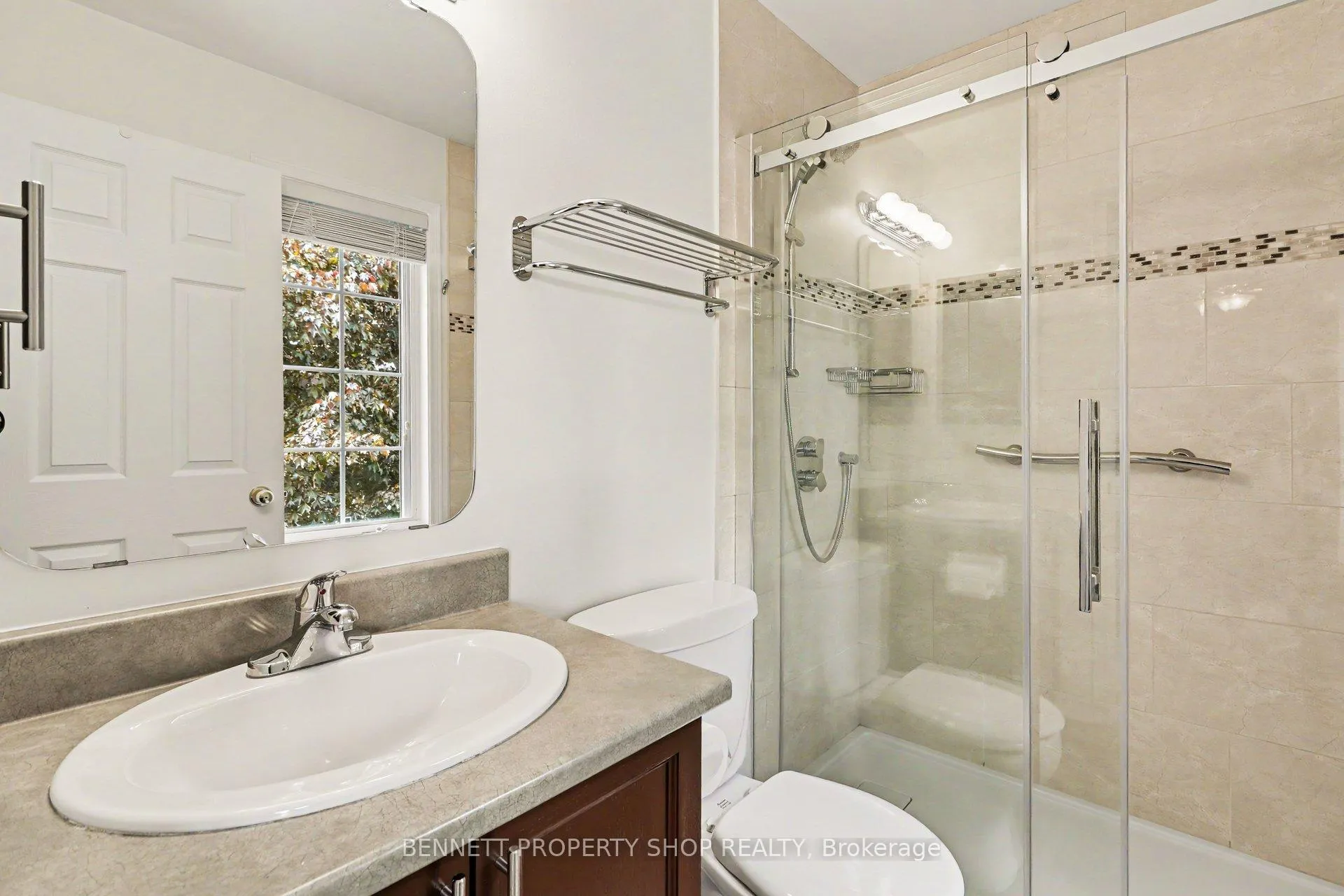 Photo 17 of 909 Goose River Avenue, Ottawa, Riverside South/Gloucester Glen — HOMEH