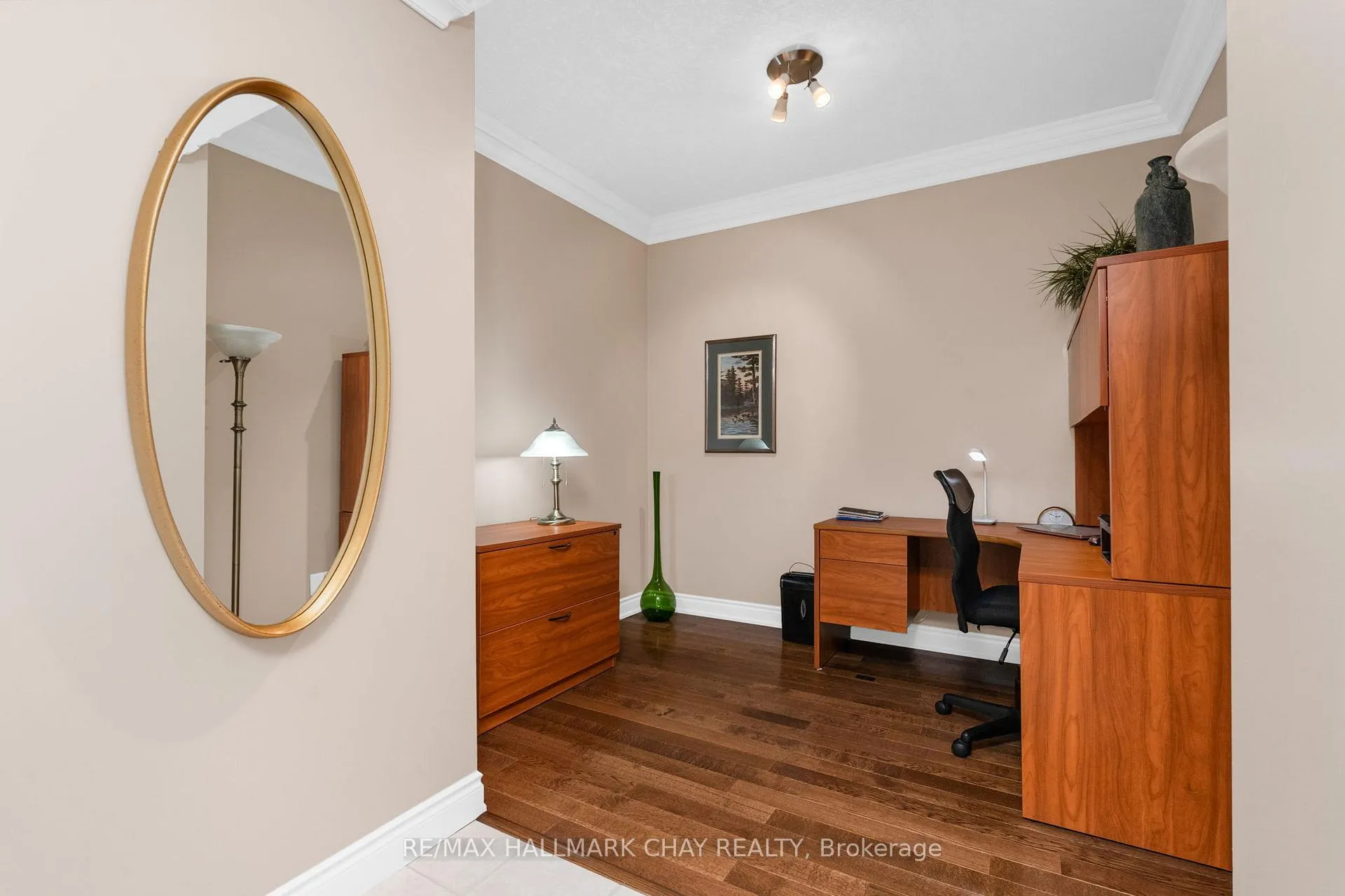 Photo 6 of Unit 410, 37 Ellen Street, Barrie, City Centre — HOMEH
