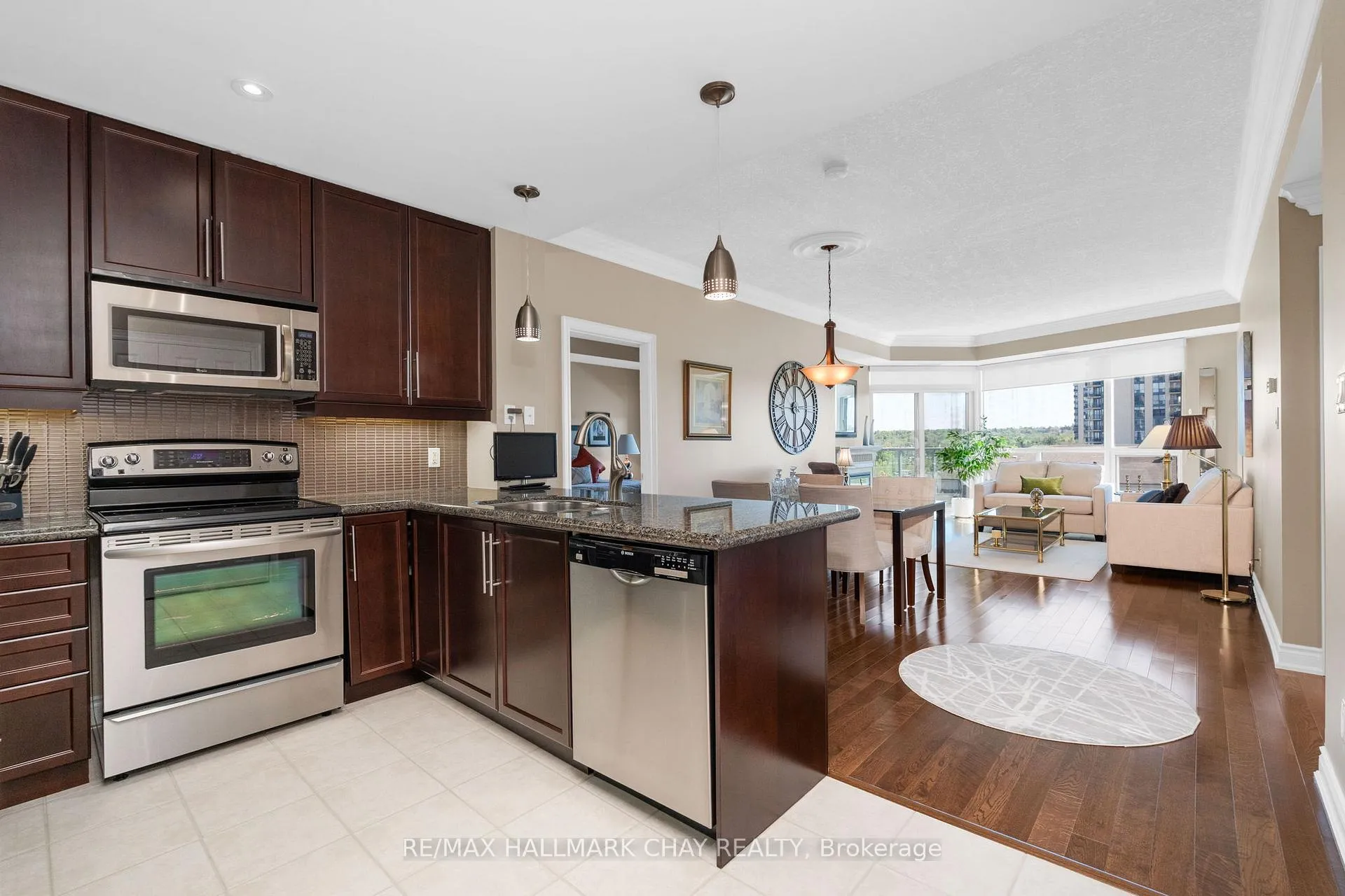 Photo 9 of Unit 410, 37 Ellen Street, Barrie, City Centre — HOMEH
