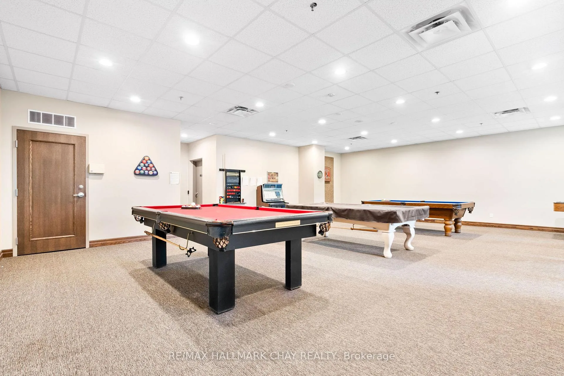 Photo 33 of Unit 410, 37 Ellen Street, Barrie, City Centre — HOMEH