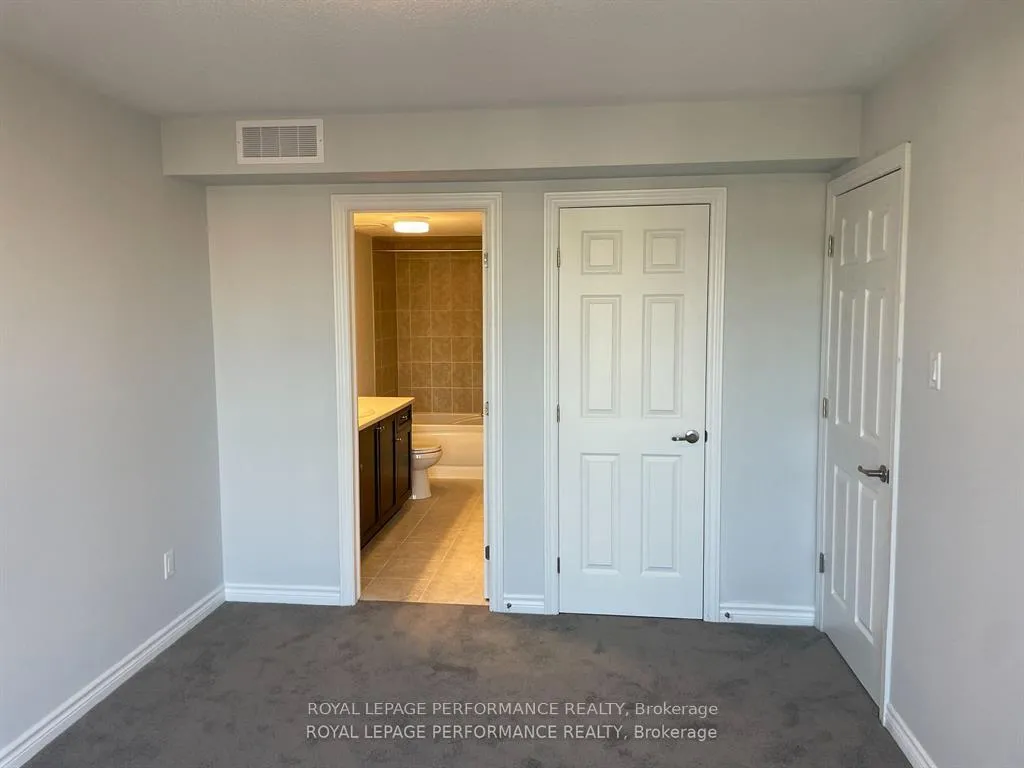 Photo 11 of 704 Kizis Private, Ottawa, CFB Rockcliffe and Area — HOMEH