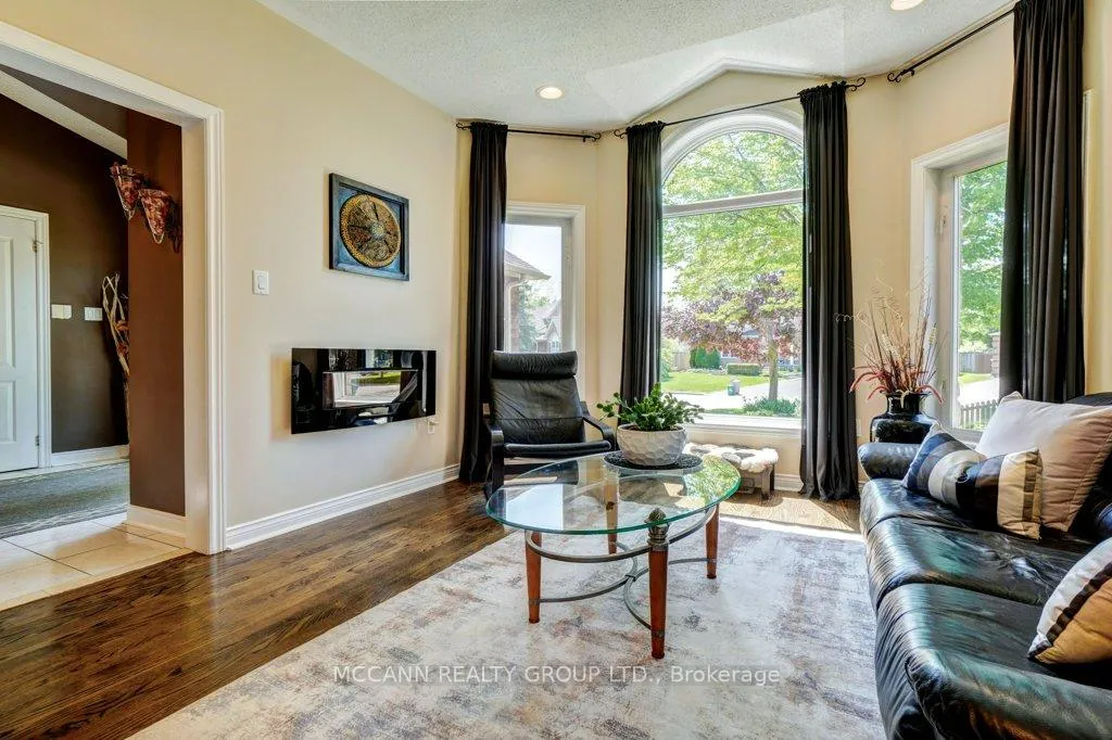 Photo 7 of 21 Fourth Avenue N, Uxbridge — HOMEH