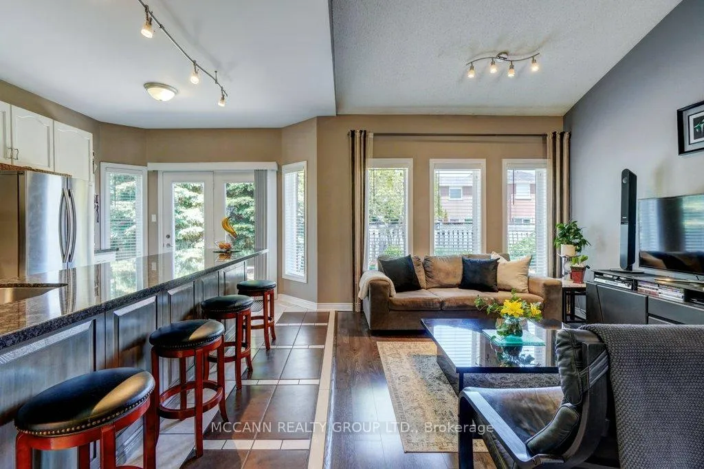 Photo 8 of 21 Fourth Avenue N, Uxbridge — HOMEH