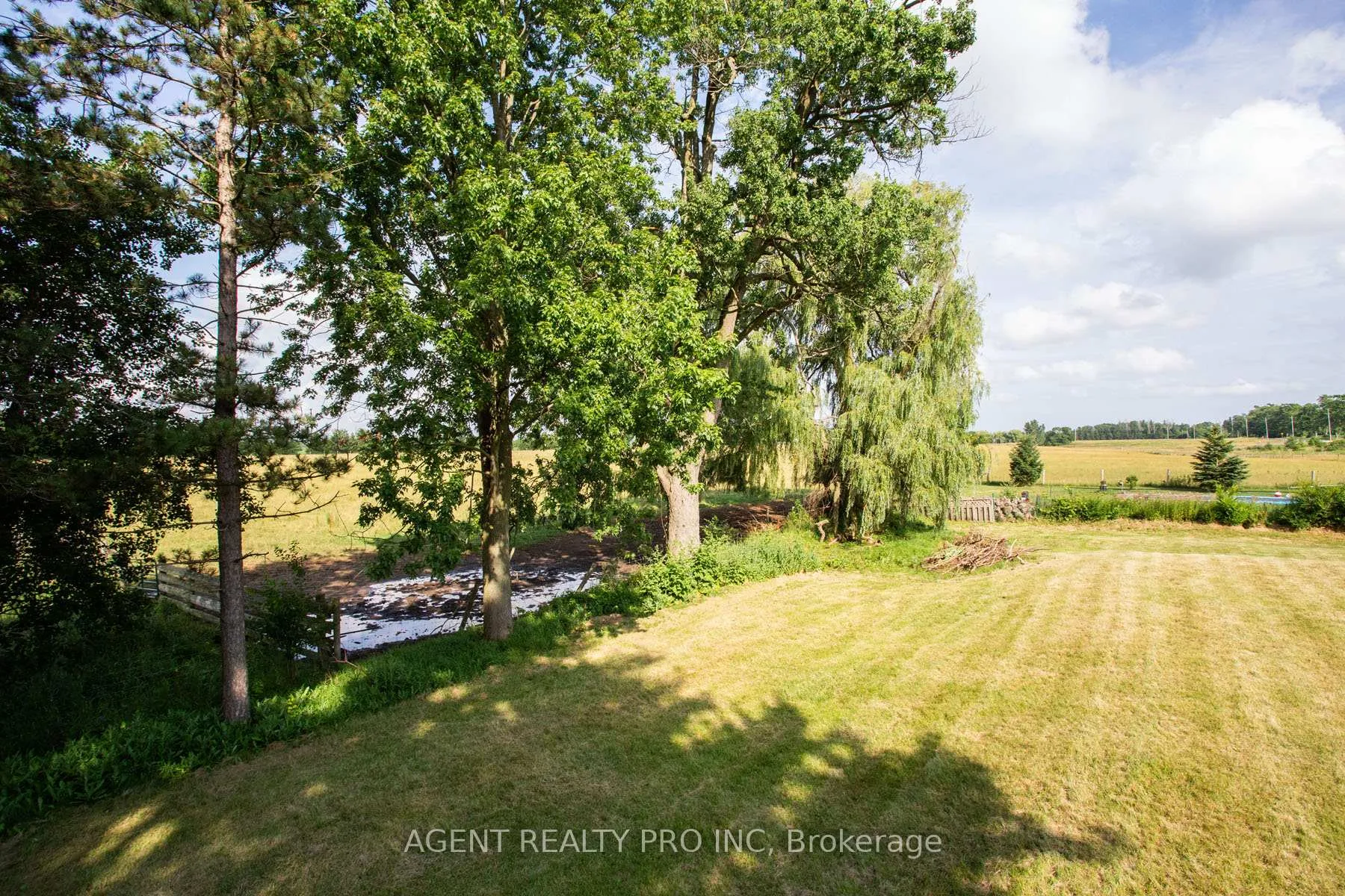 Photo 8 of 24264 Coldstream Road, Middlesex Centre, Rural Middlesex Centre — HOMEH