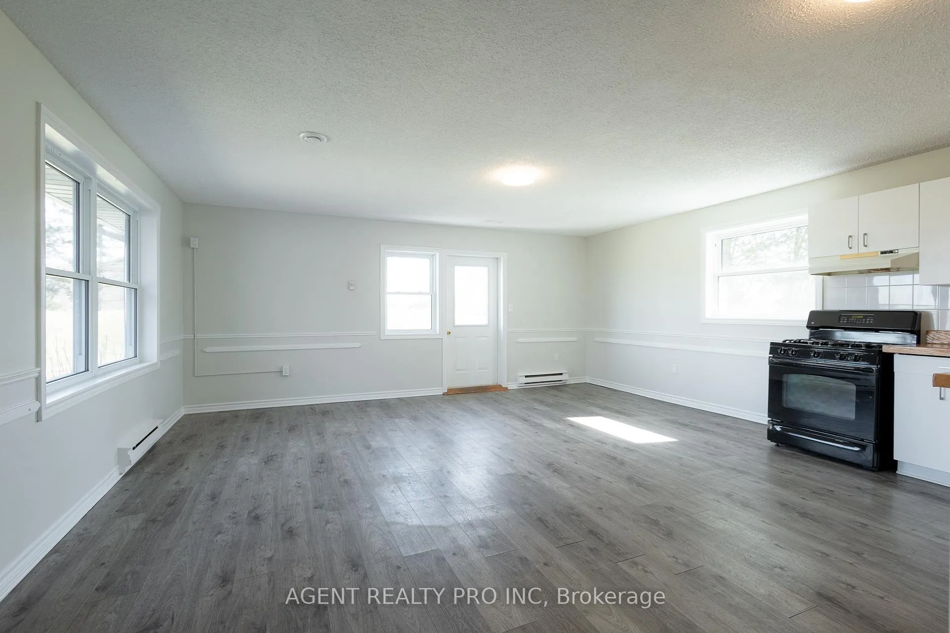 Photo 20 of 24264 Coldstream Road, Middlesex Centre, Rural Middlesex Centre — HOMEH