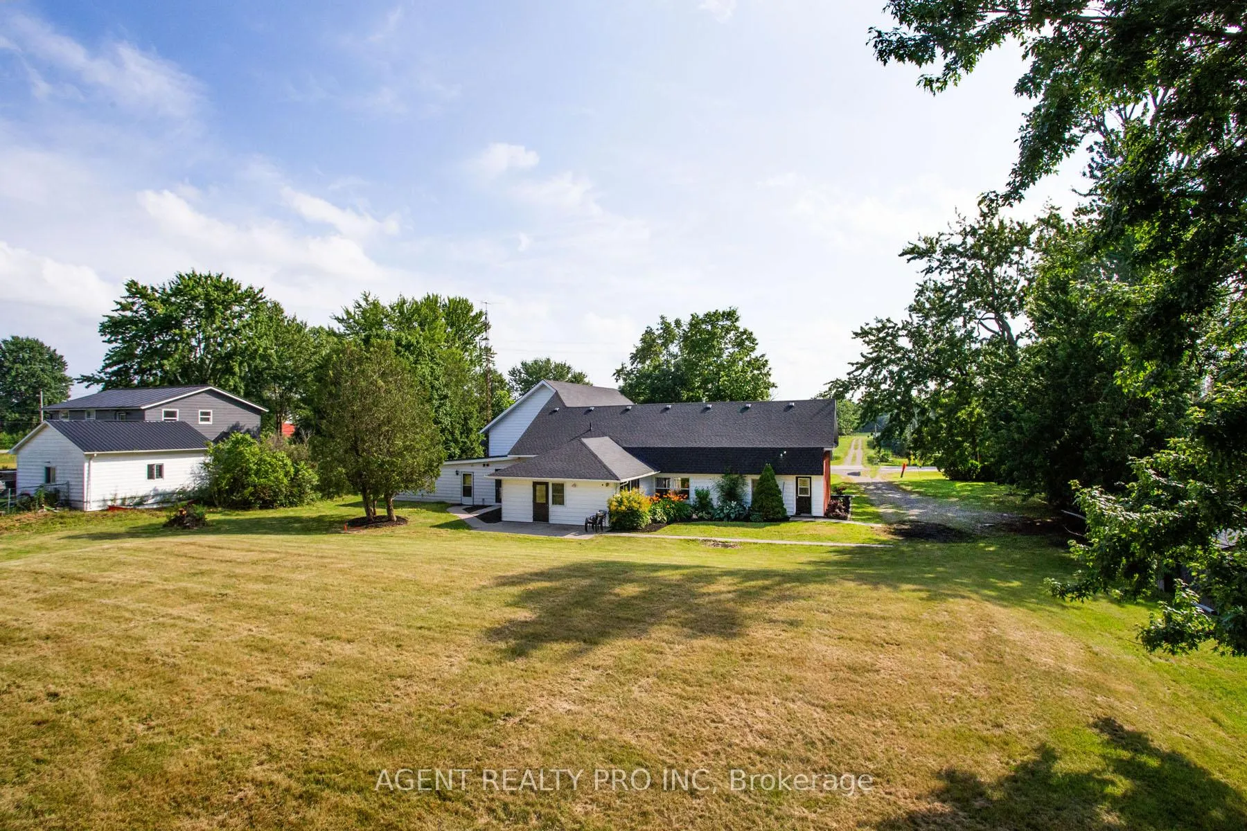 Photo 40 of 24264 Coldstream Road, Middlesex Centre, Rural Middlesex Centre — HOMEH