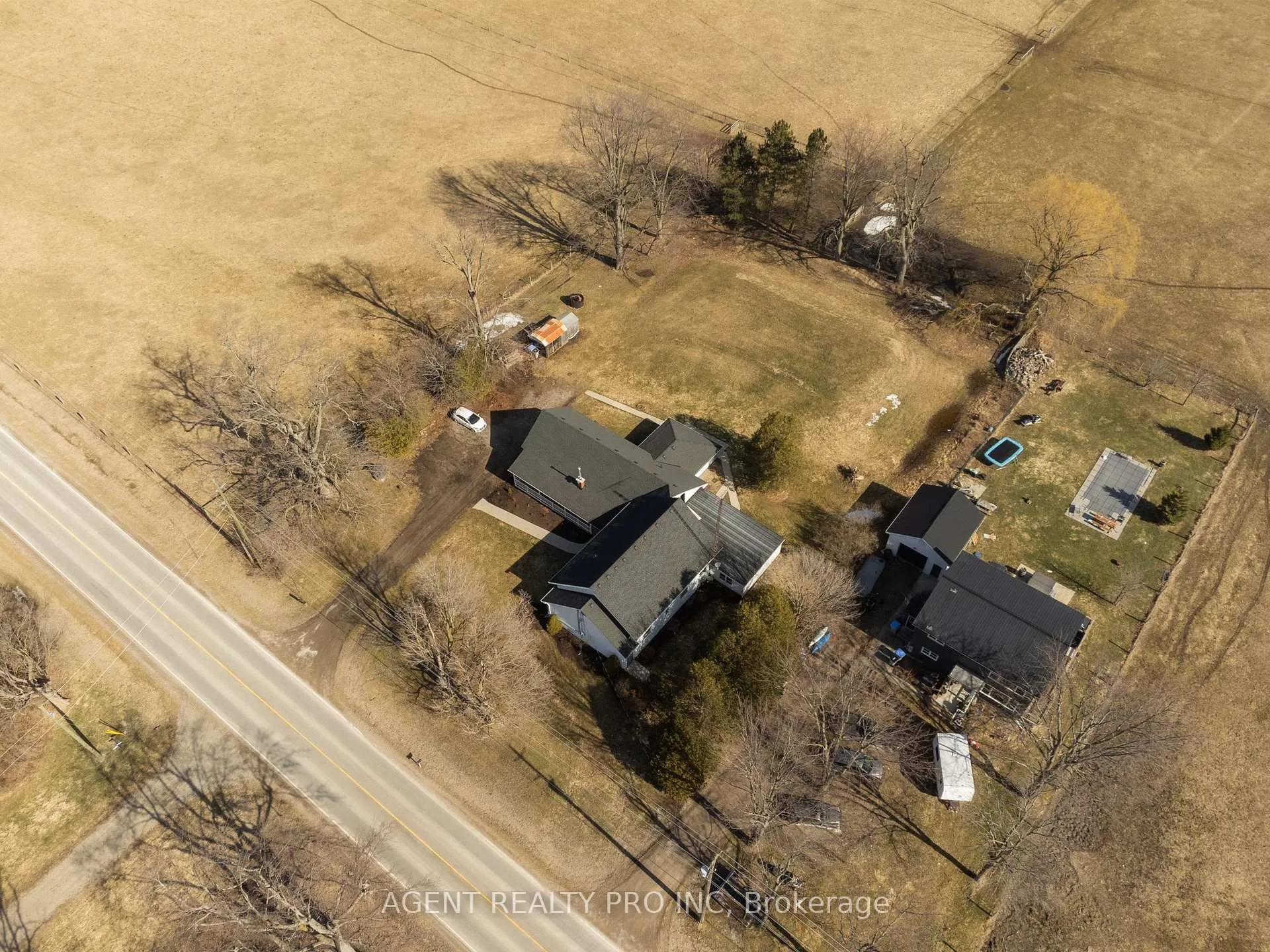 Photo 47 of 24264 Coldstream Road, Middlesex Centre, Rural Middlesex Centre — HOMEH