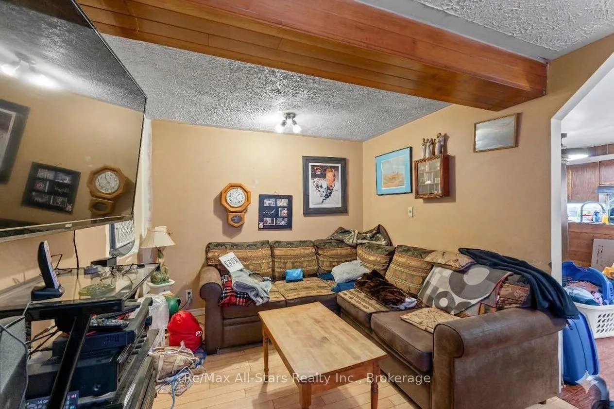 Photo 9 of 2170 Buckslide Road, Algonquin Highlands, Stanhope — HOMEH