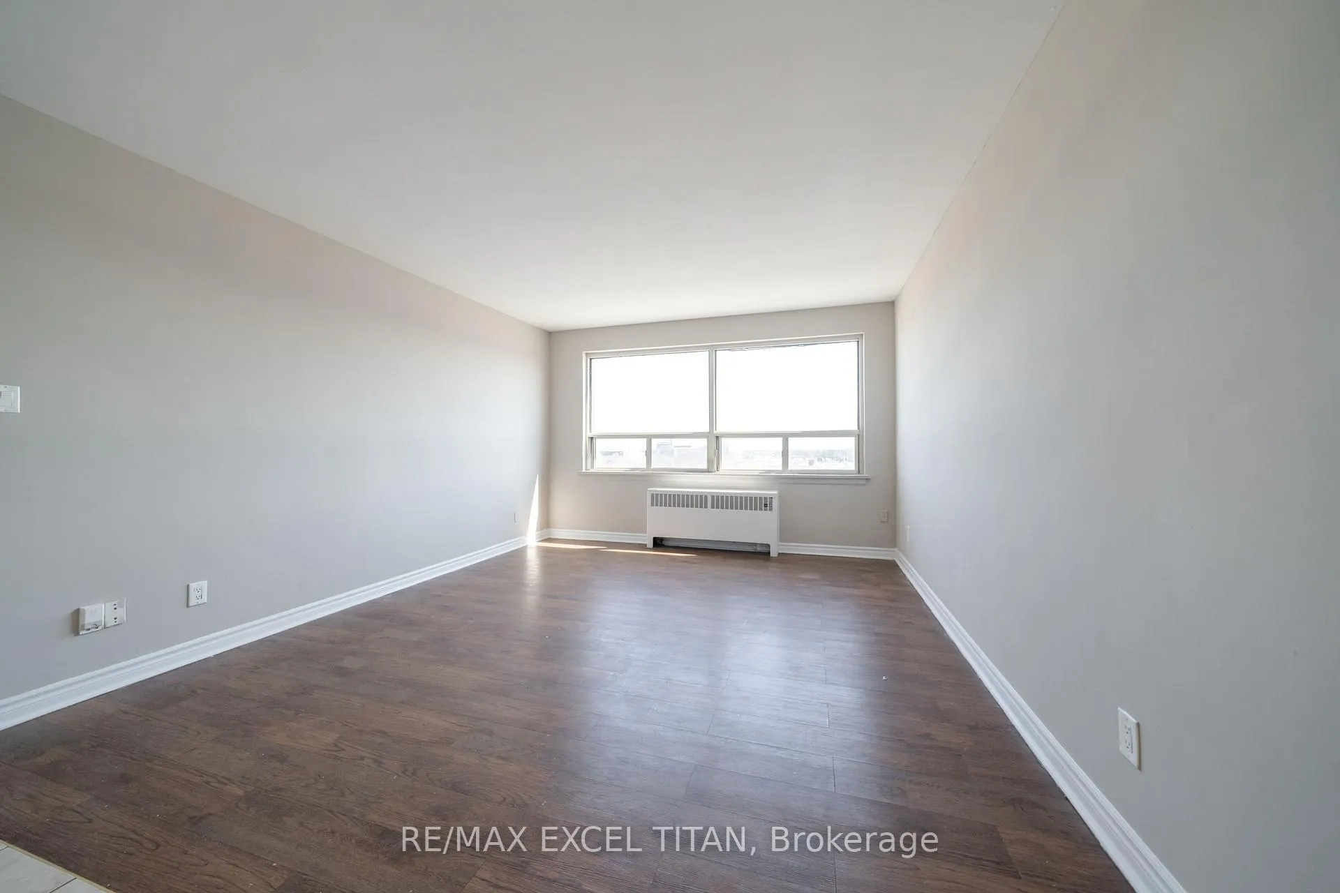 Photo 4 of Unit 738D, 468 Ottawa Street, Hamilton, Corktown — HOMEH