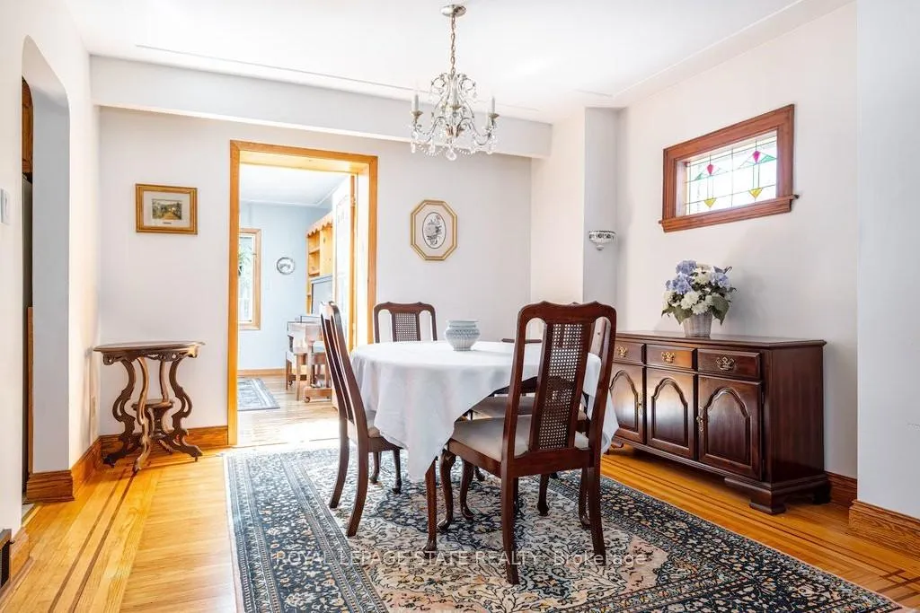 Photo 9 of 73 Barclay Street, Hamilton, Westdale — HOMEH