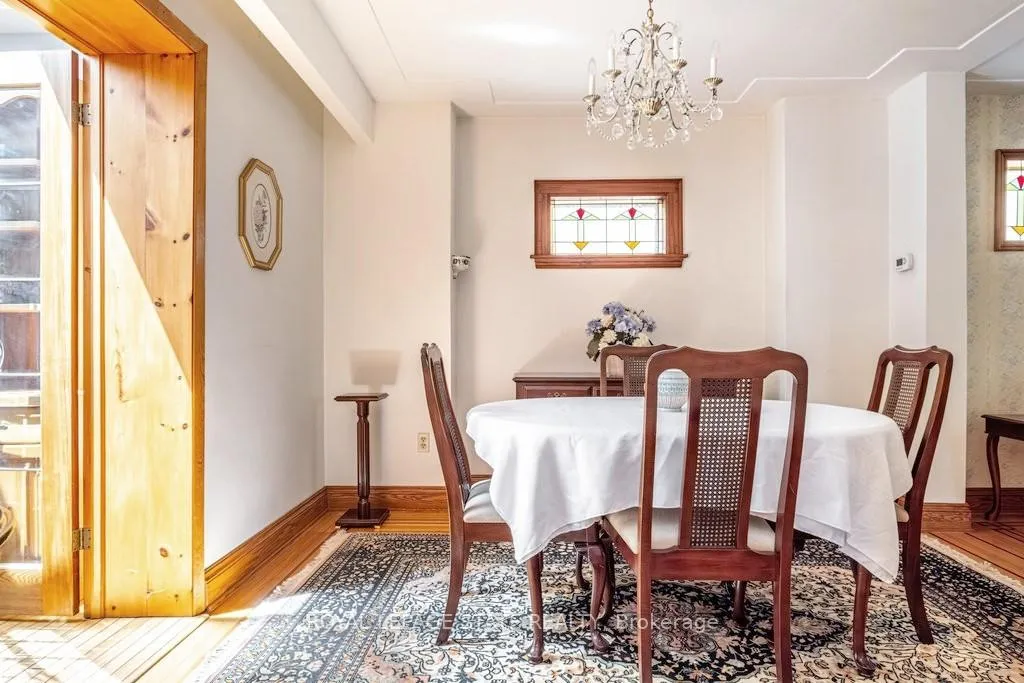 Photo 11 of 73 Barclay Street, Hamilton, Westdale — HOMEH