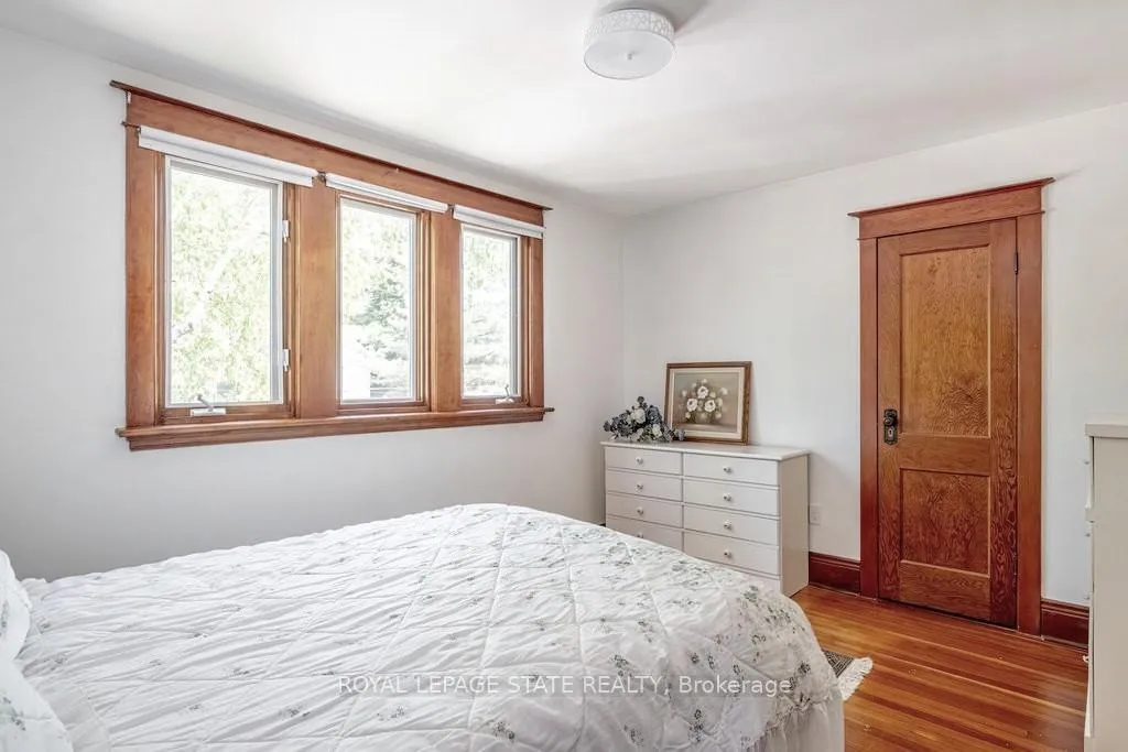 Photo 21 of 73 Barclay Street, Hamilton, Westdale — HOMEH