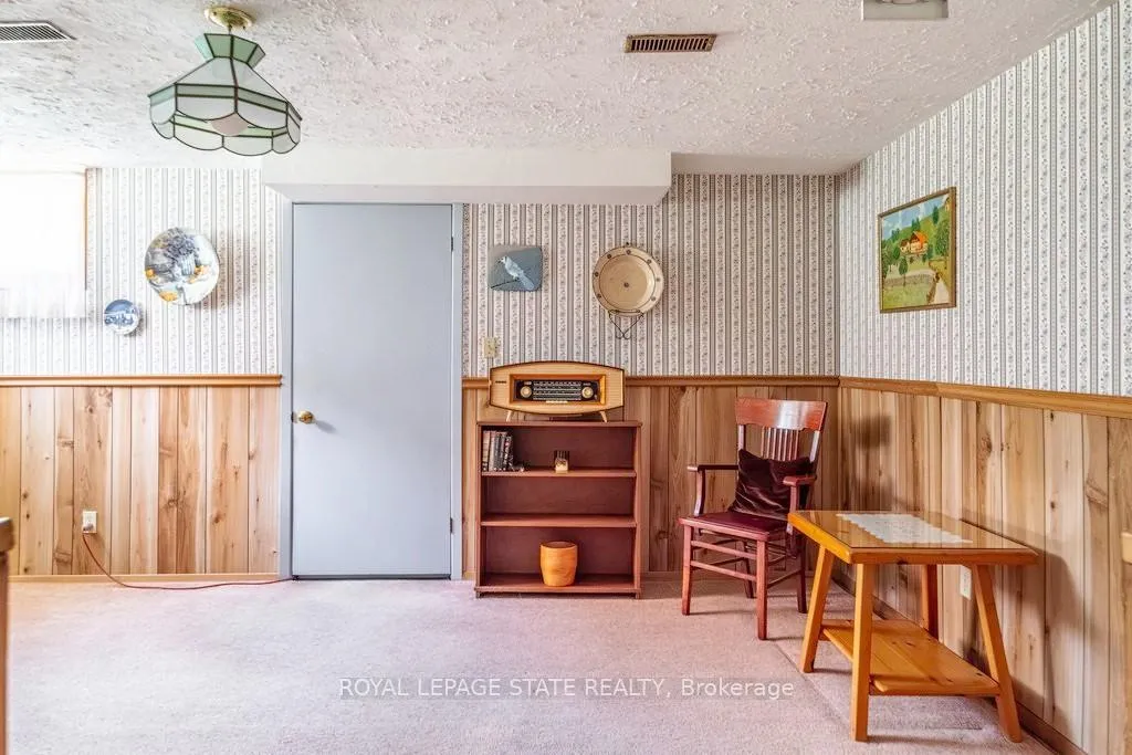 Photo 33 of 73 Barclay Street, Hamilton, Westdale — HOMEH