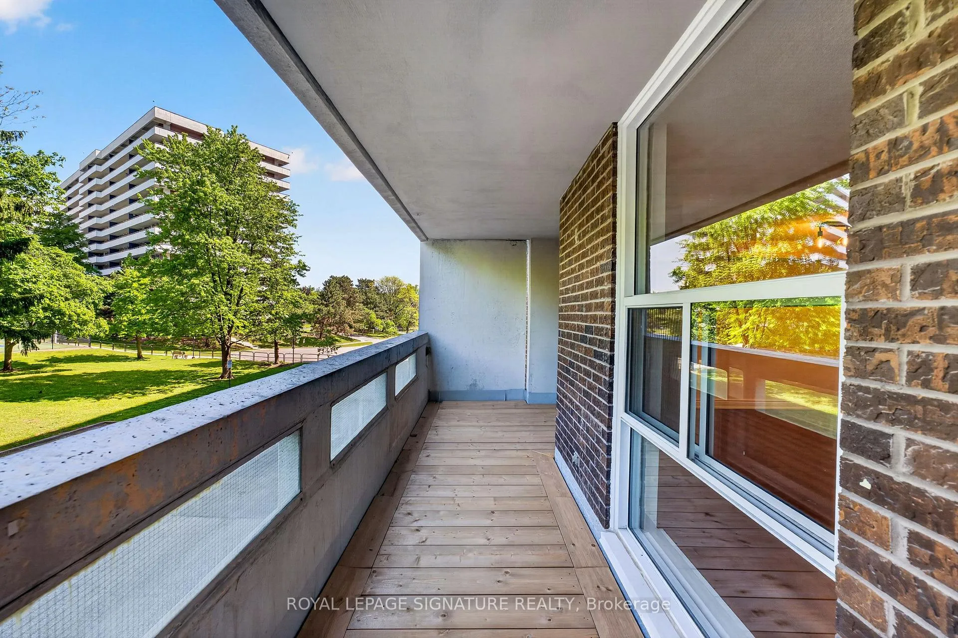 Photo 21 of Unit 309, 60 Inverlochy Boulevard, Markham, Royal Orchard — HOMEH