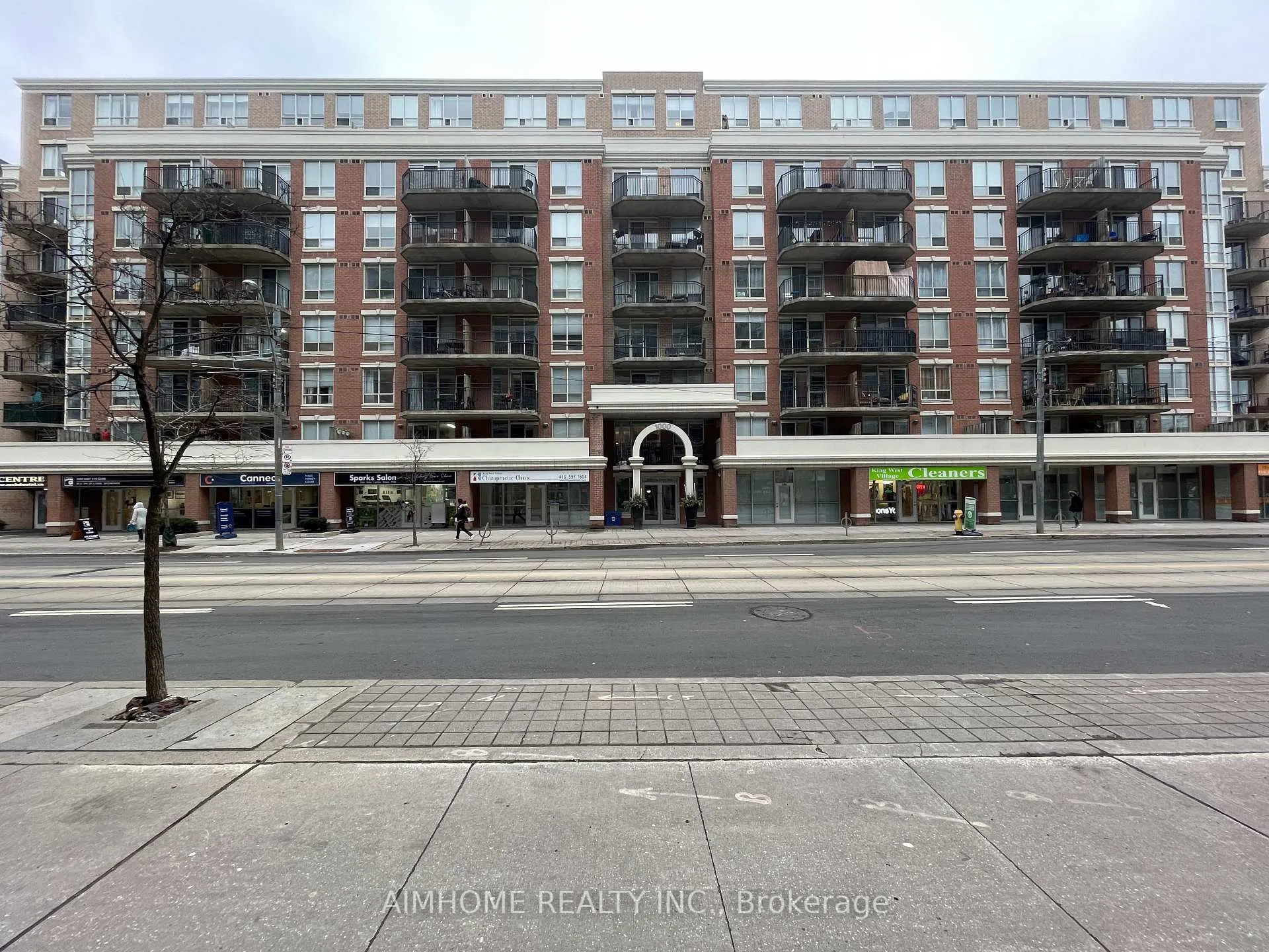 Front of Unit 317, 1000 King Street W