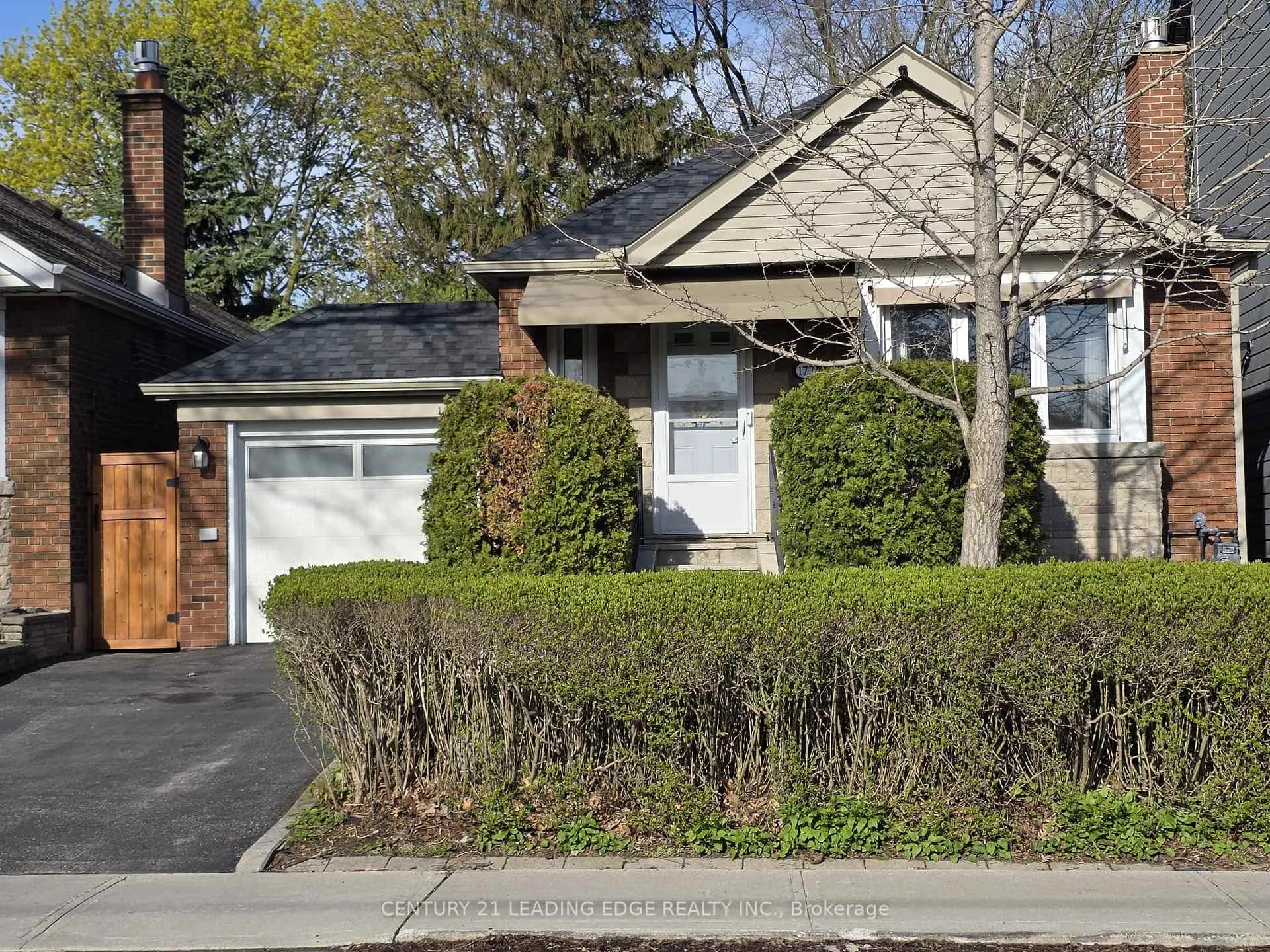 Photo 1 of 177 Fallingbrook Road, Scarborough, Birchcliffe-Cliffside — HOMEH