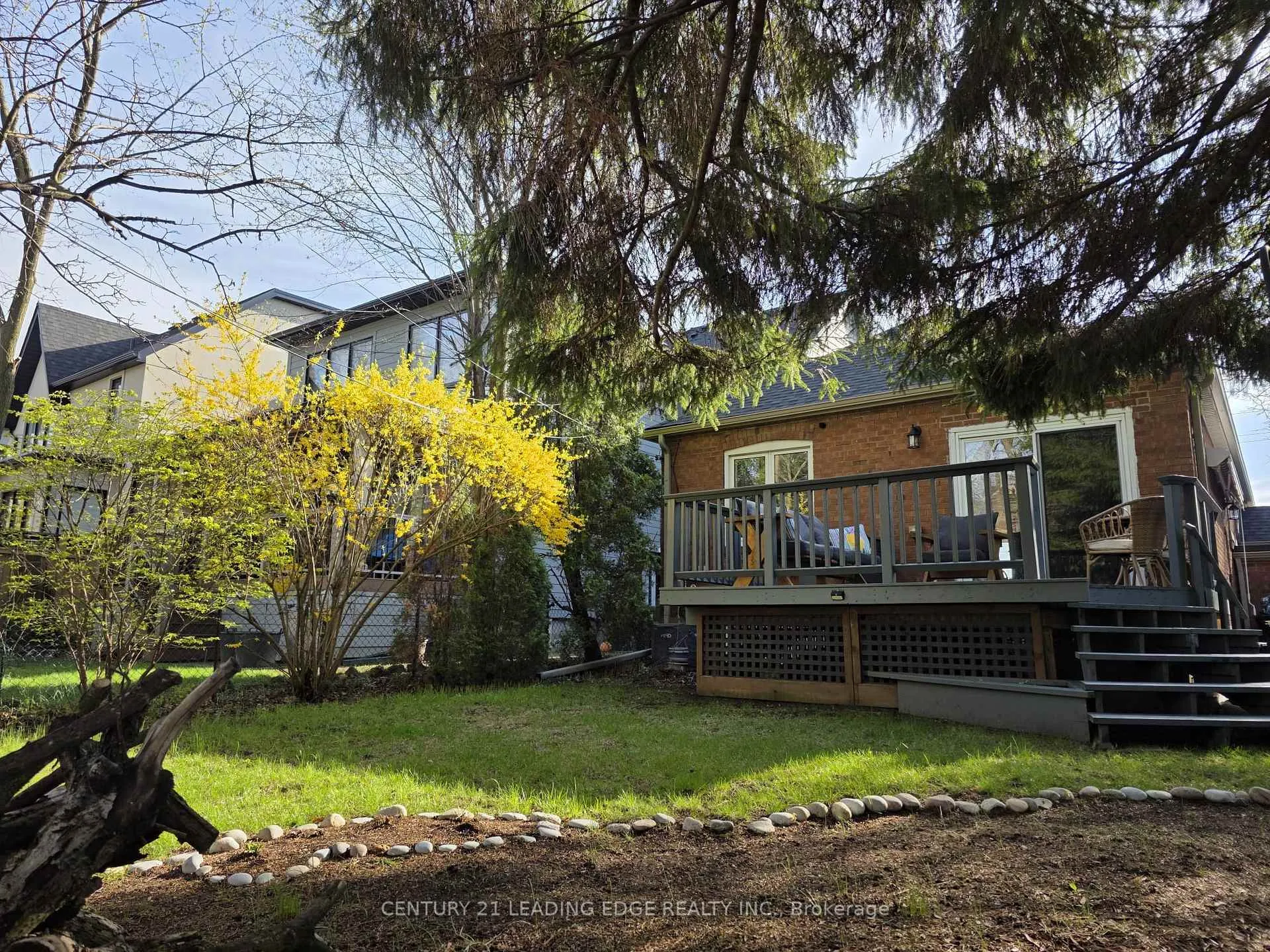Photo 4 of 177 Fallingbrook Road, Scarborough, Birchcliffe-Cliffside — HOMEH