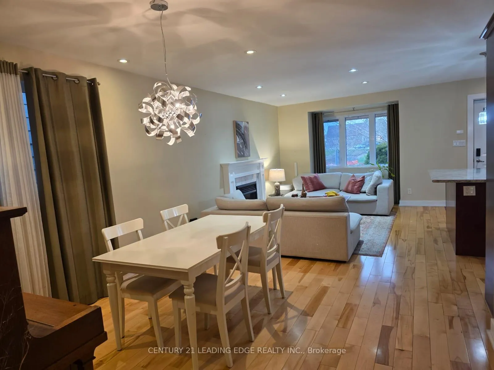 Photo 6 of 177 Fallingbrook Road, Scarborough, Birchcliffe-Cliffside — HOMEH