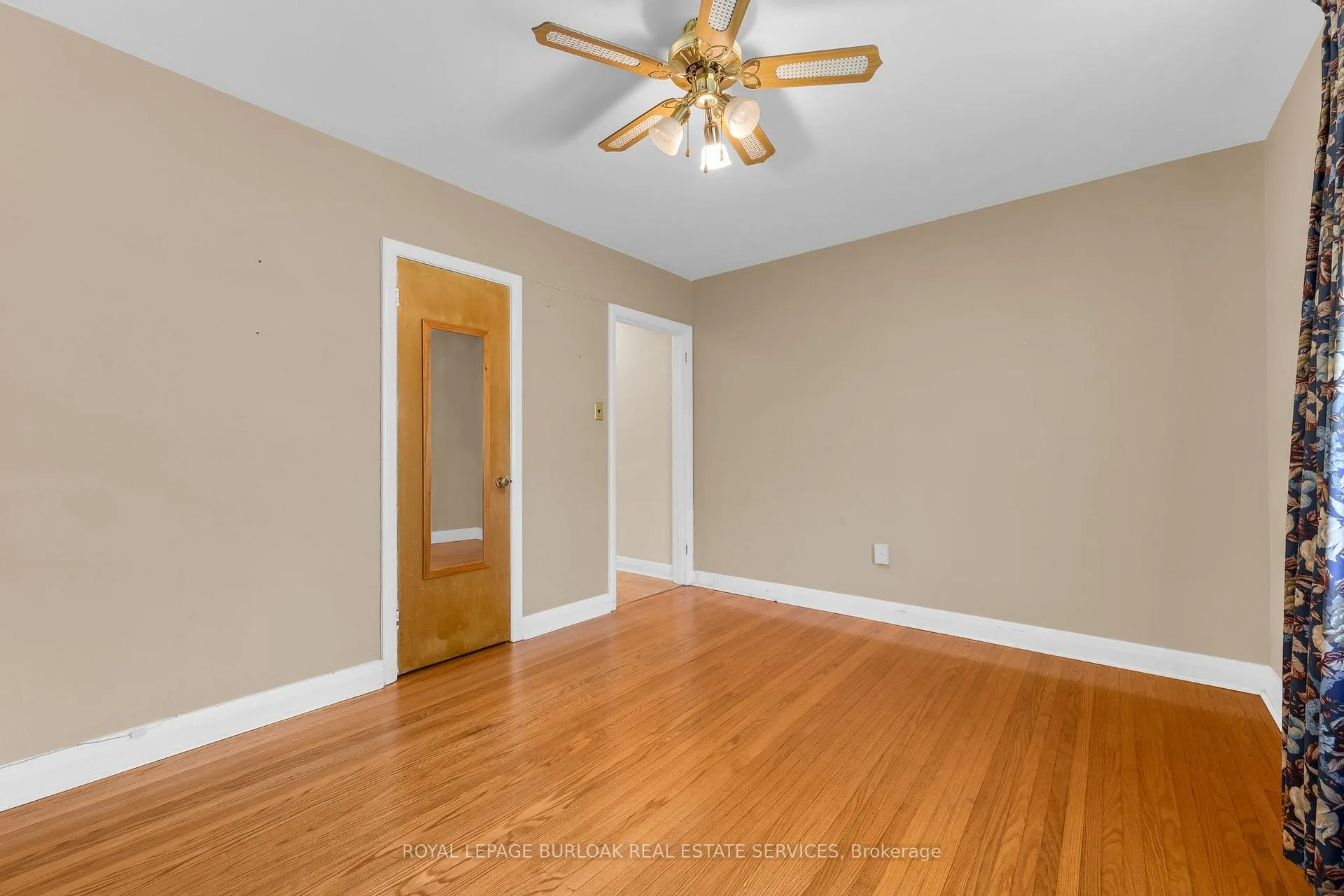 Photo 13 of 234-236 Pine Cove Road, Burlington, Roseland — HOMEH