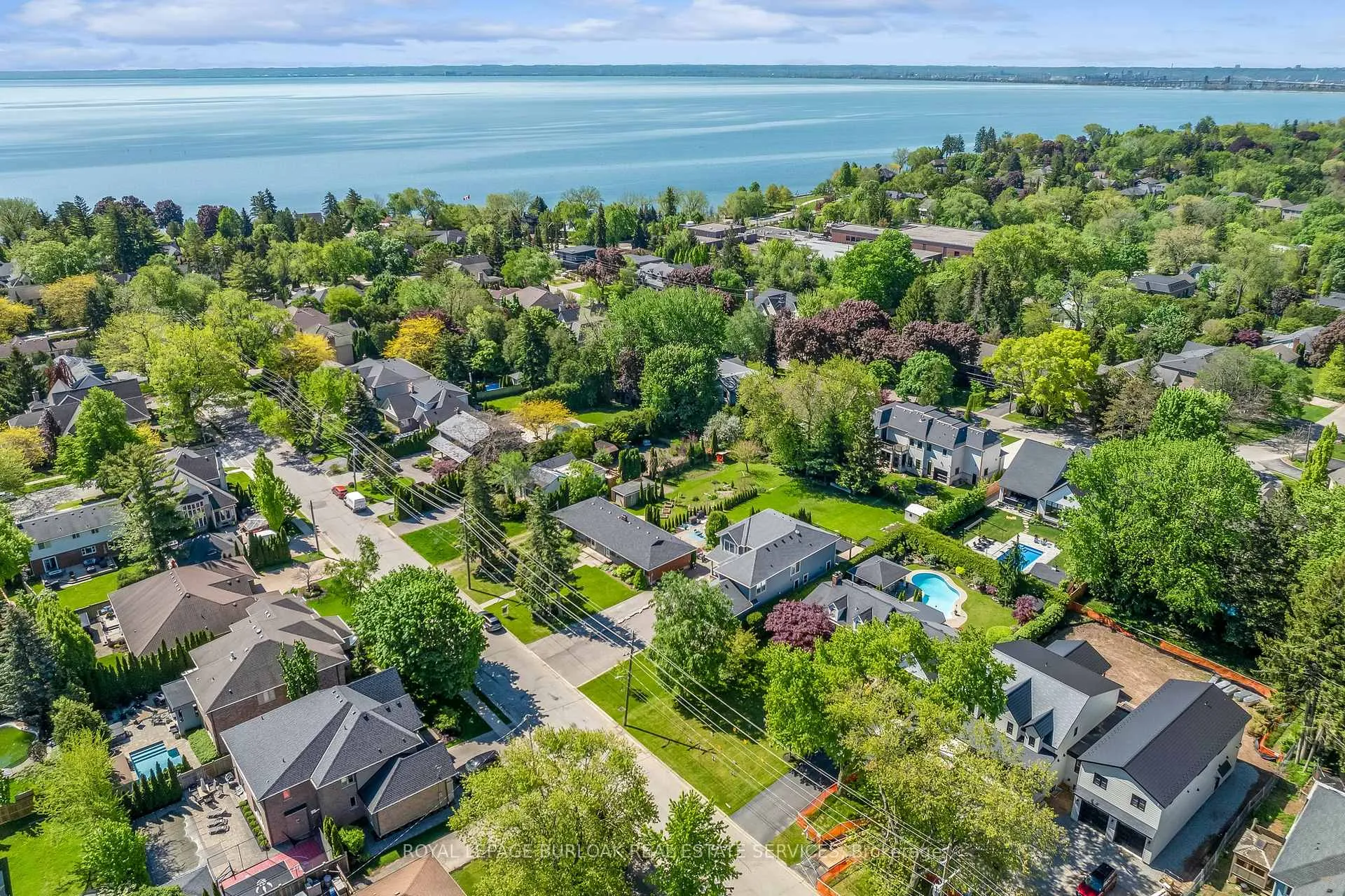 Photo 36 of 234-236 Pine Cove Road, Burlington, Roseland — HOMEH