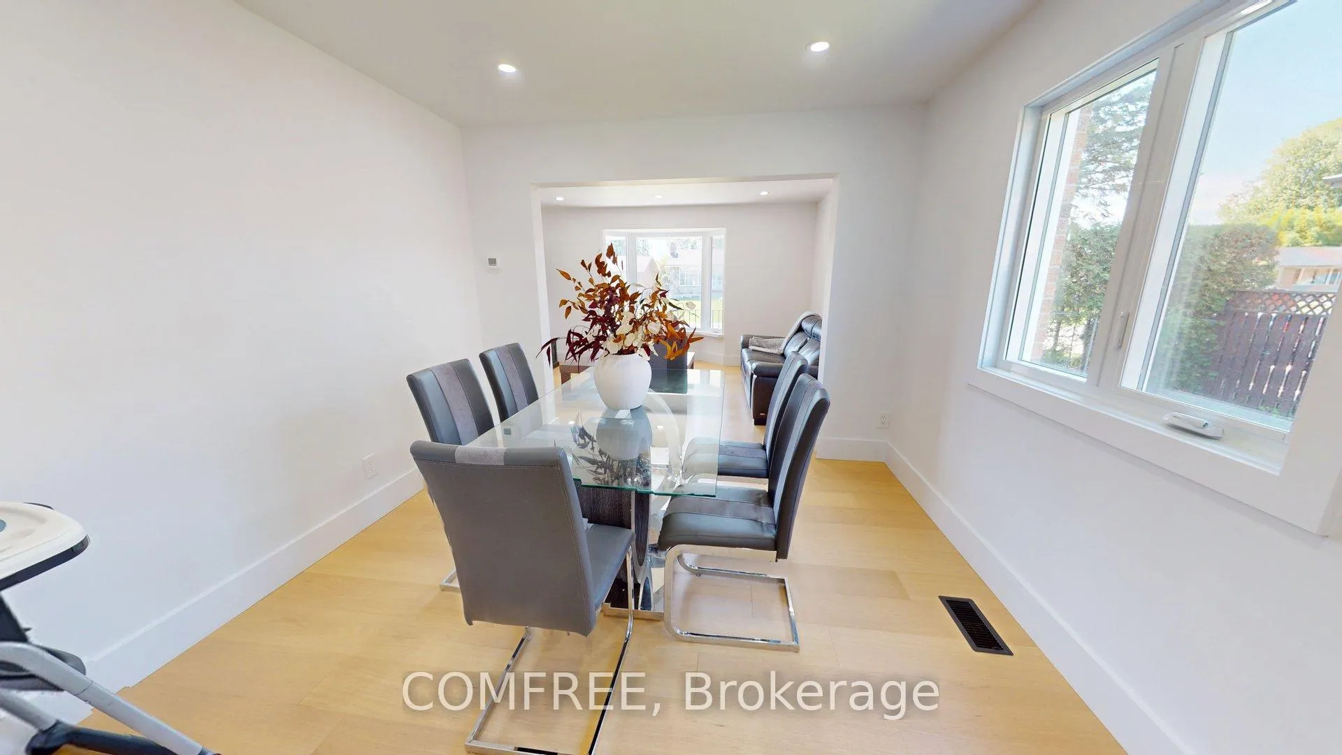 Photo 11 of 1357 Emerald Gate Avenue, Ottawa, Emerald Woods/Sawmill Creek — HOMEH