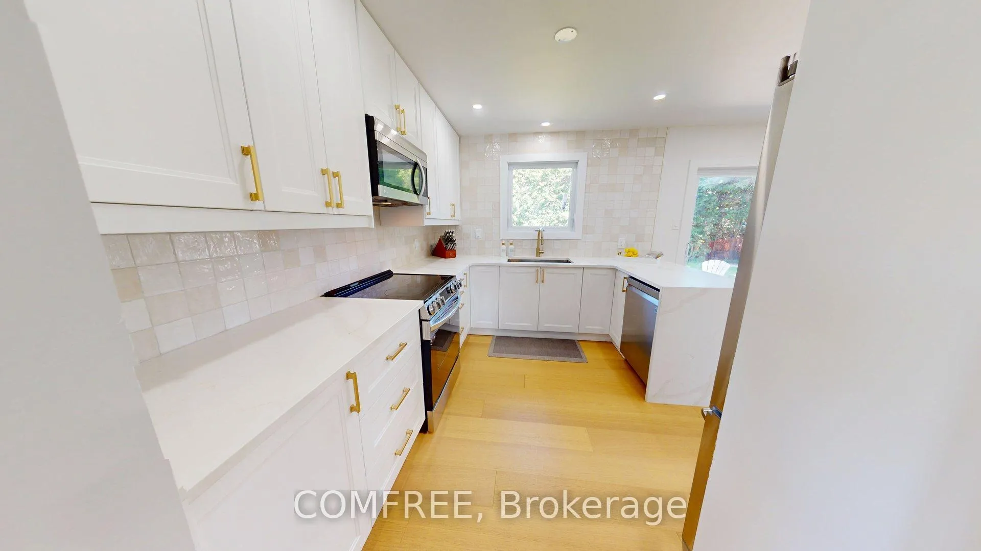 Photo 12 of 1357 Emerald Gate Avenue, Ottawa, Emerald Woods/Sawmill Creek — HOMEH