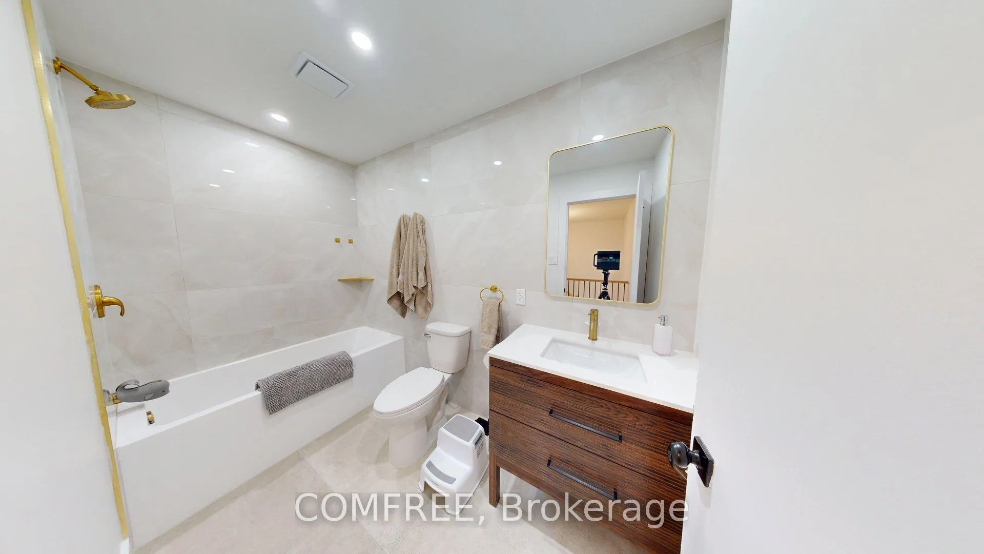 Photo 26 of 1357 Emerald Gate Avenue, Ottawa, Emerald Woods/Sawmill Creek — HOMEH