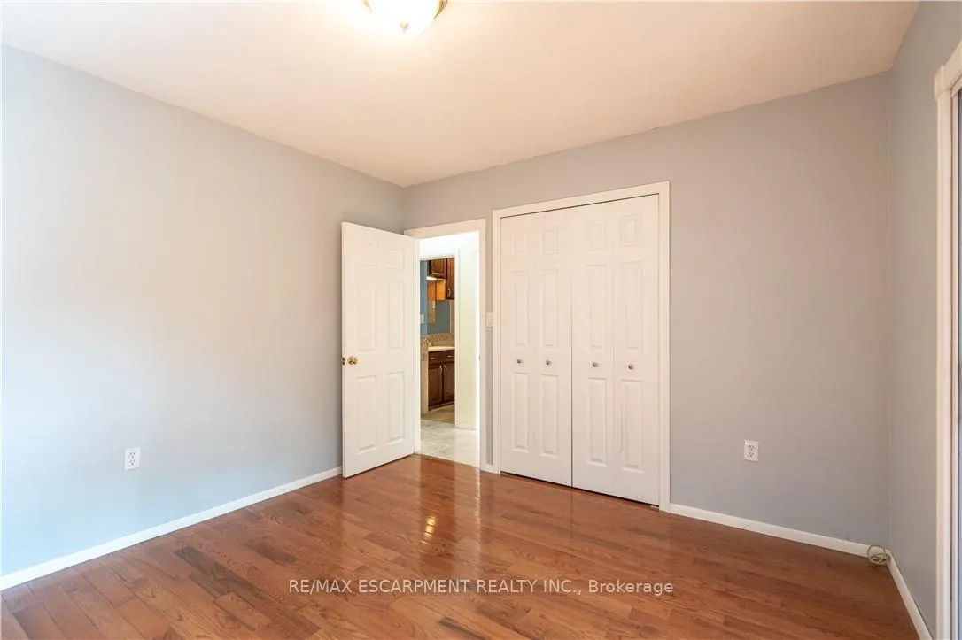 Photo 16 of Unit 1, 107 West 33rd Street, Hamilton, Westcliffe — HOMEH