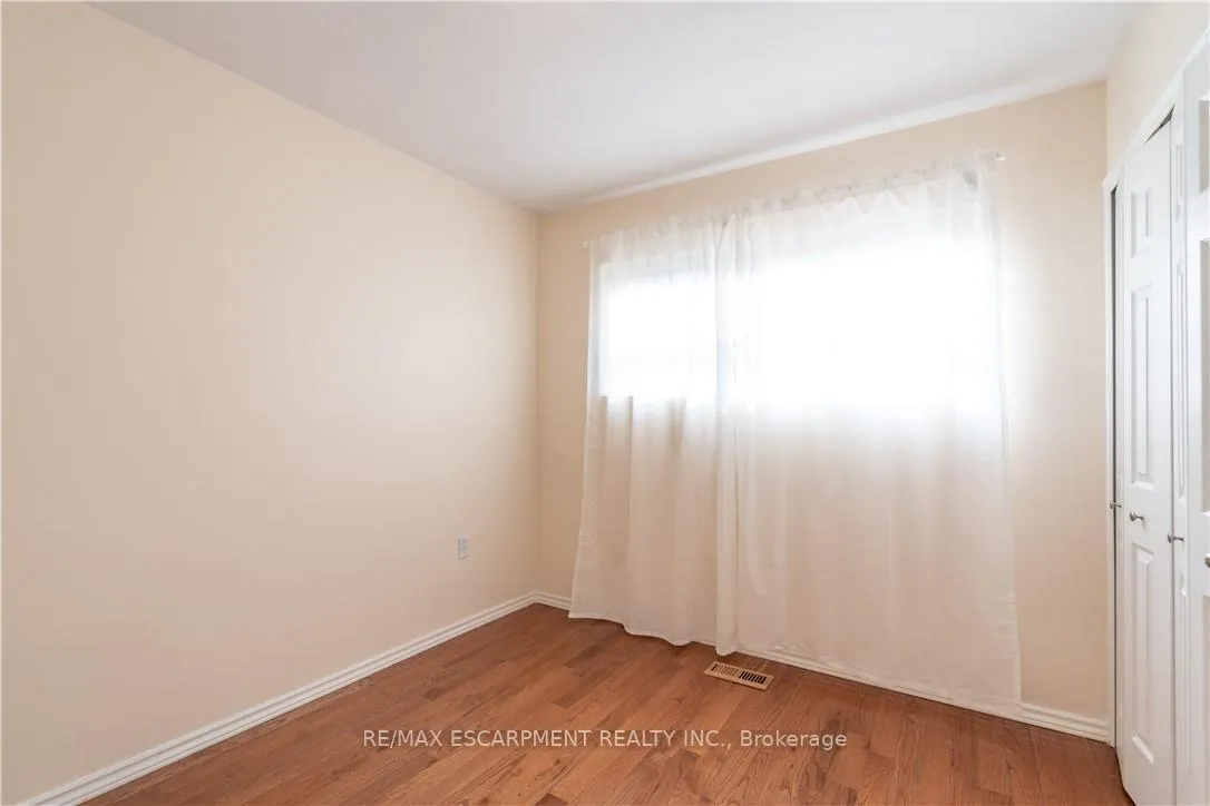 Photo 19 of Unit 1, 107 West 33rd Street, Hamilton, Westcliffe — HOMEH