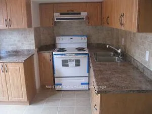 Photo 3 of Unit Unit 1/Upper, 85 Baldwin Street, Toronto, Kensington-Chinatown — HOMEH