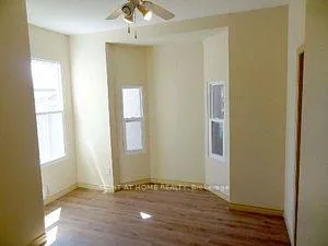 Photo 4 of Unit Unit 1/Upper, 85 Baldwin Street, Toronto, Kensington-Chinatown — HOMEH