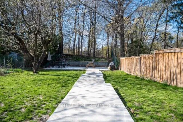 Photo 16 of 148 Glen Albert Drive, Toronto, O'Connor-Parkview — HOMEH